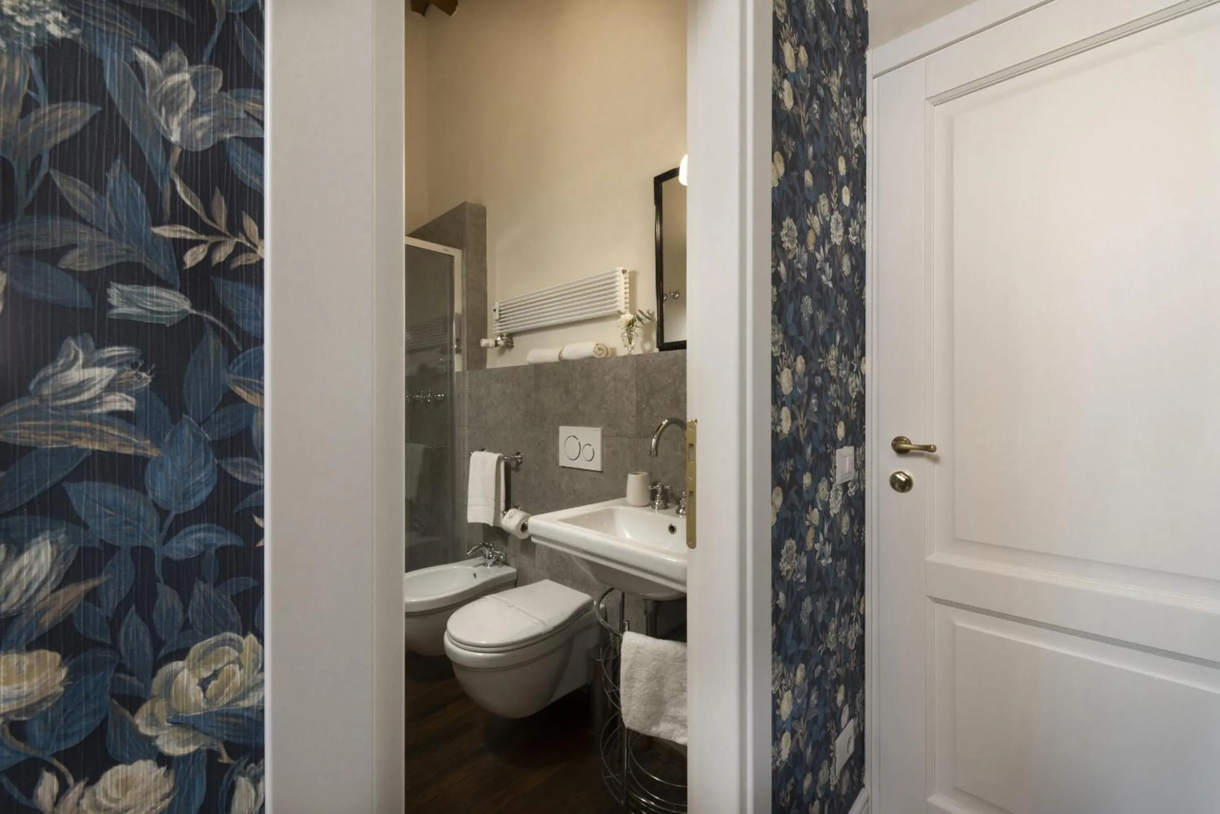 Shower in Parione Uno