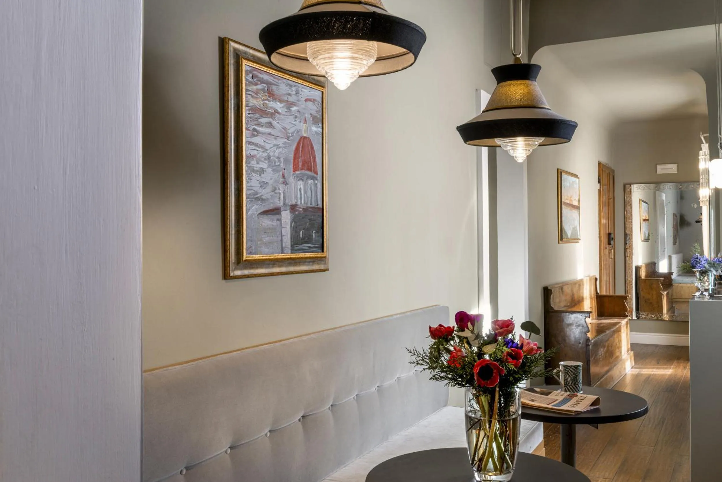 Communal lounge/ TV room in Parione Uno