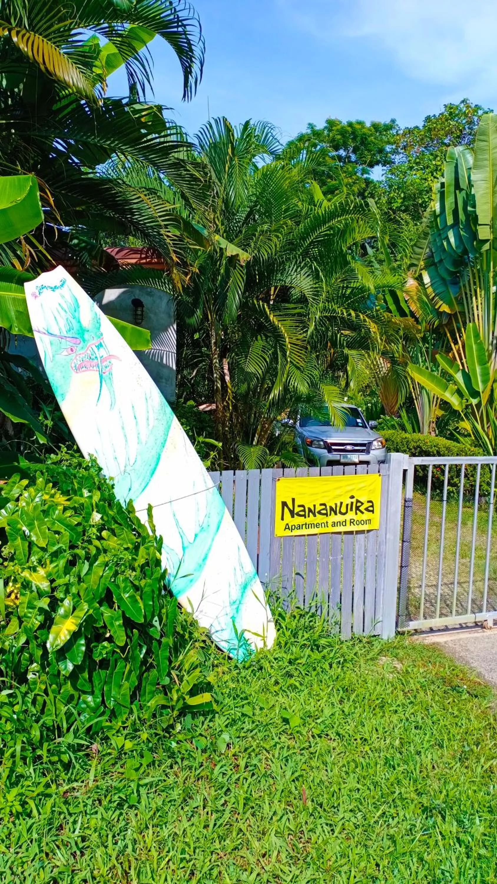 Property building in Nananuira Apartment and Room