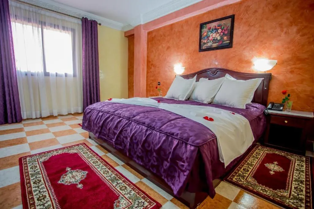 Bed in Appart Hotel Les Ambassadeurs