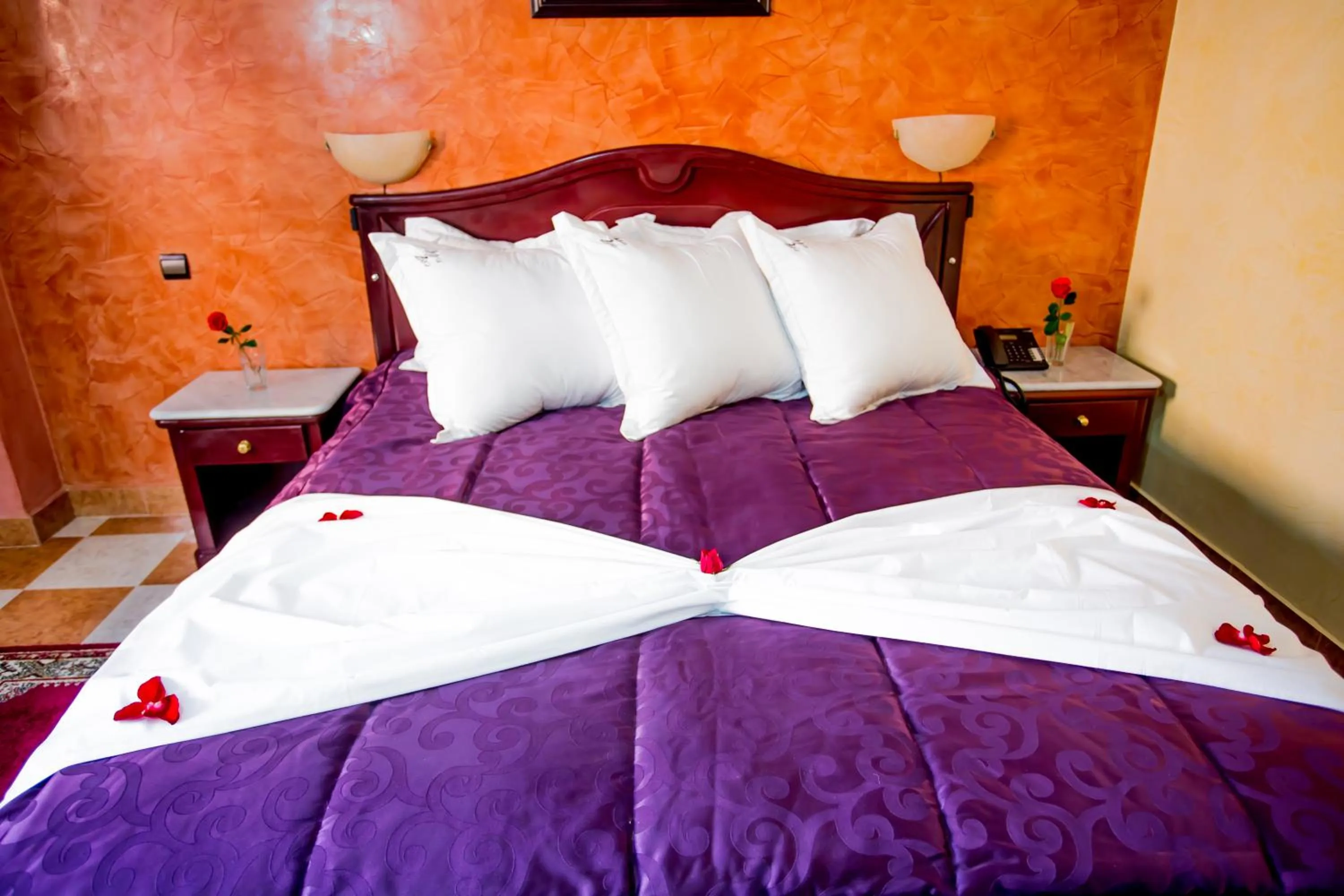 Bedroom, Bed in Appart Hotel Les Ambassadeurs