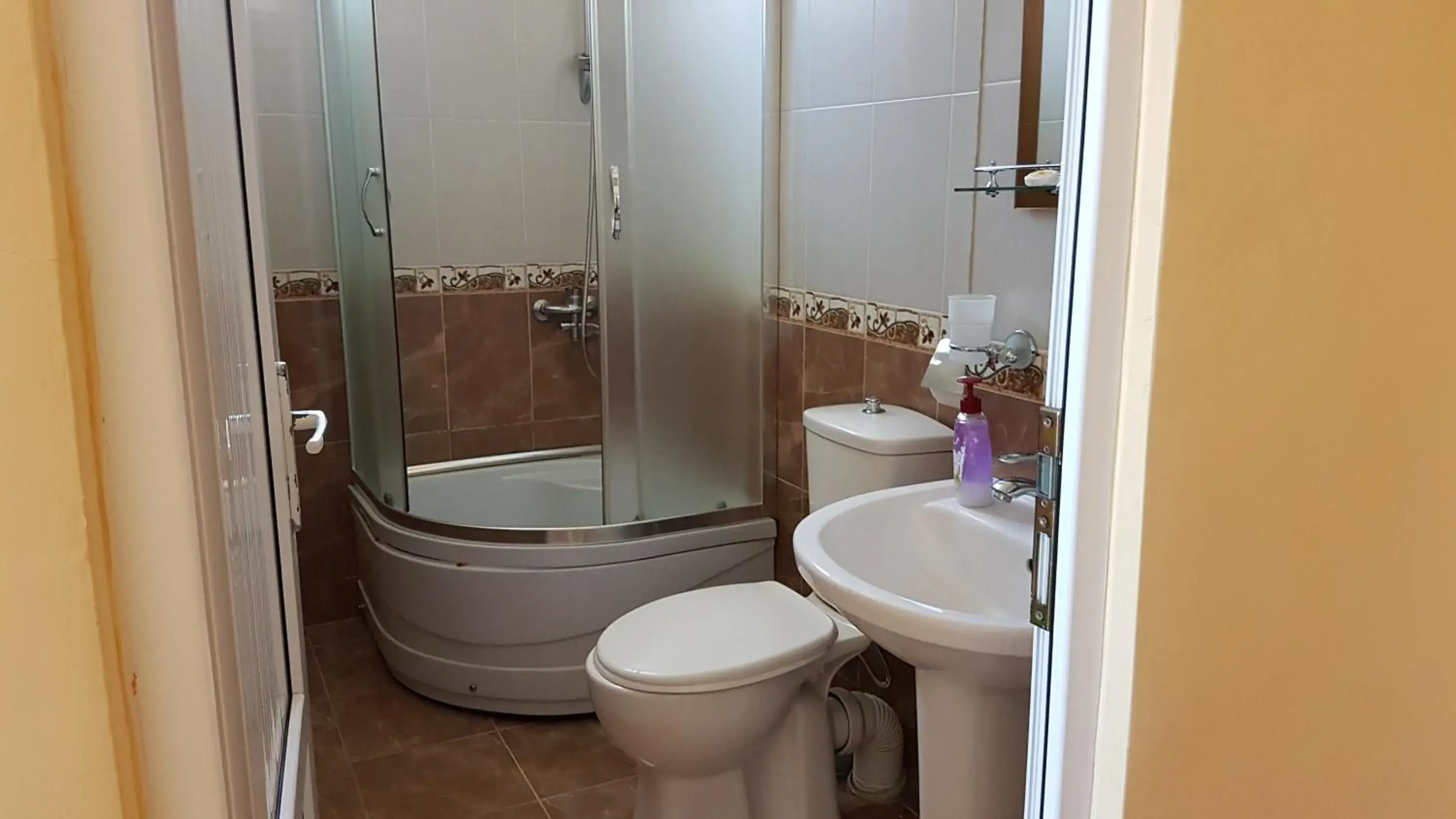 Quadruple Room with Sea View in Hotel Del Mar Quadruple Room with Sea View in Hotel Del Mar