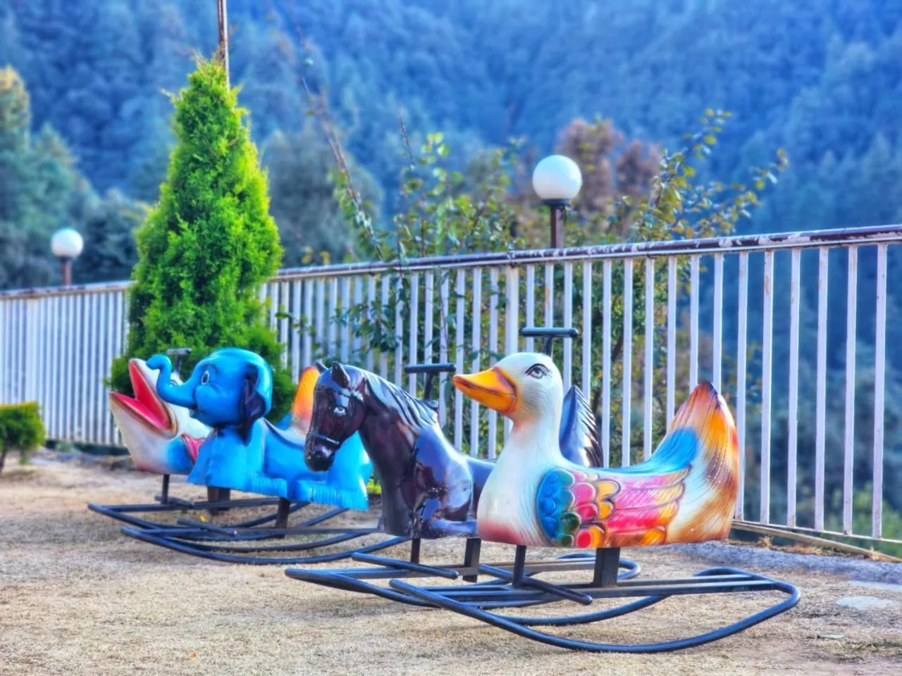 KAMNA HILL RESORT a Boutique cottages