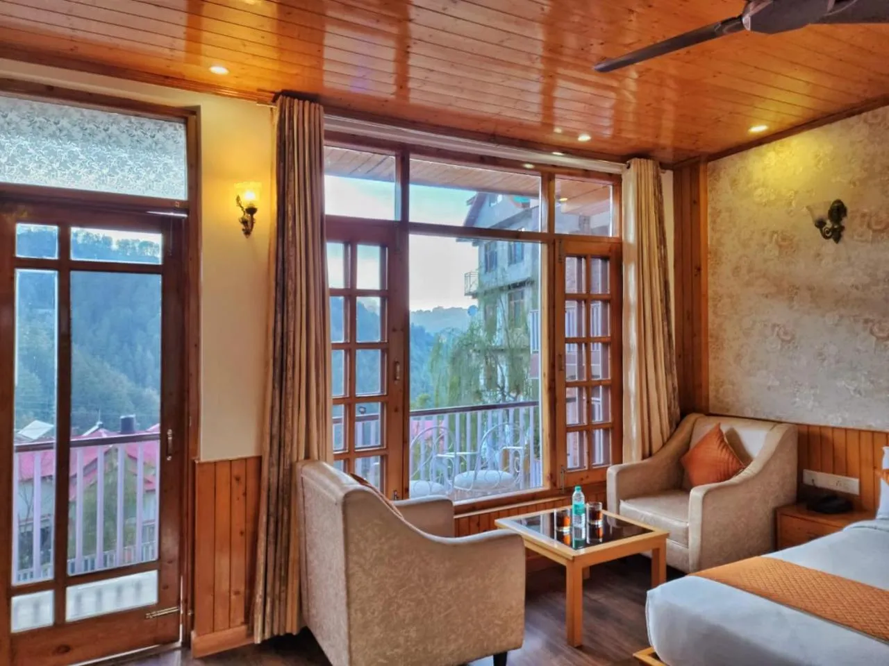 KAMNA HILL RESORT a Boutique cottages