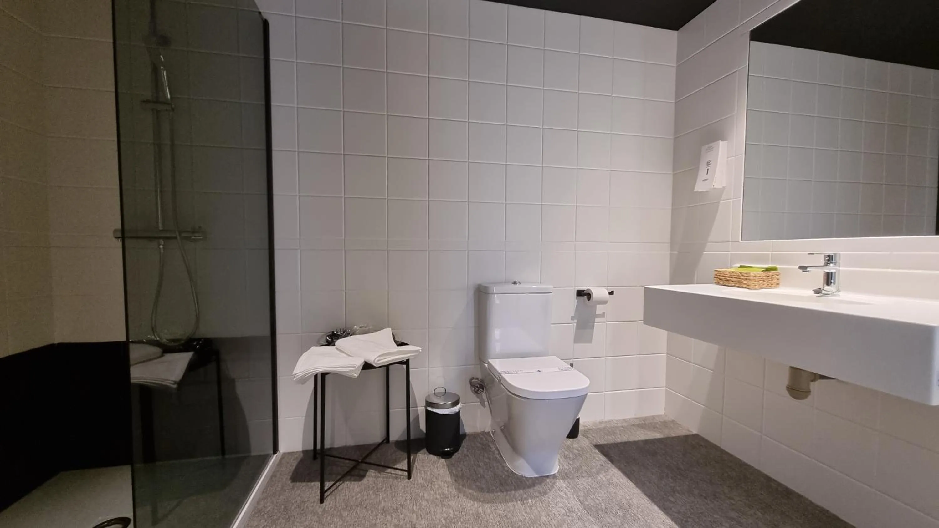 Bathroom in Apartamentos LCR Boutique, LCR Suites y LCR Los Valles