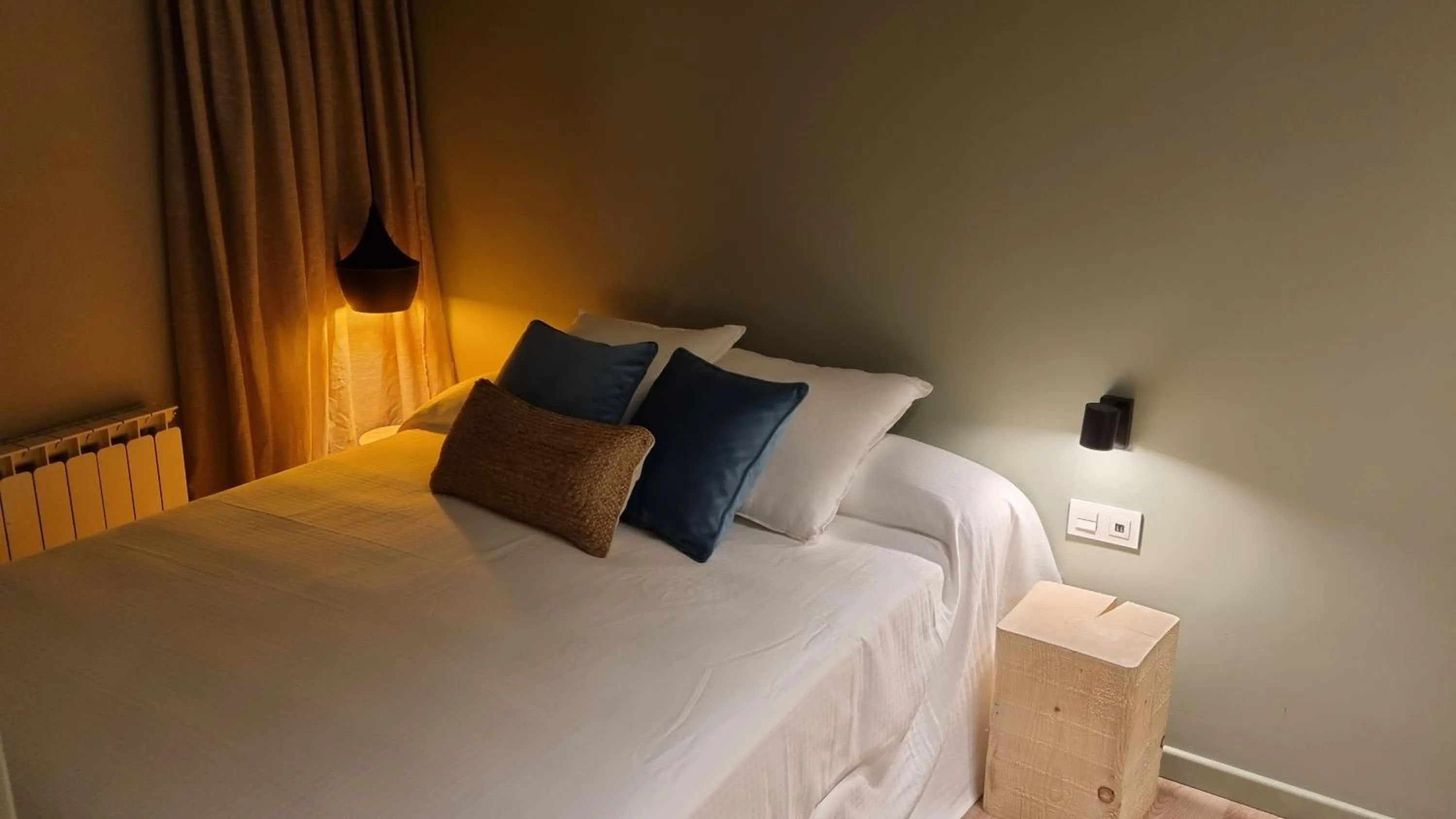 Bed in Apartamentos LCR Boutique, LCR Suites y LCR Los Valles