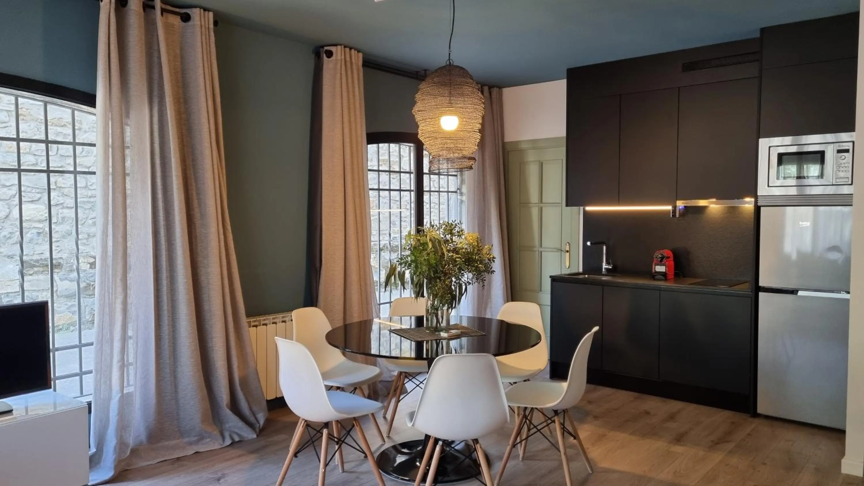 Kitchen or kitchenette in Apartamentos LCR Boutique, LCR Suites y LCR Los Valles