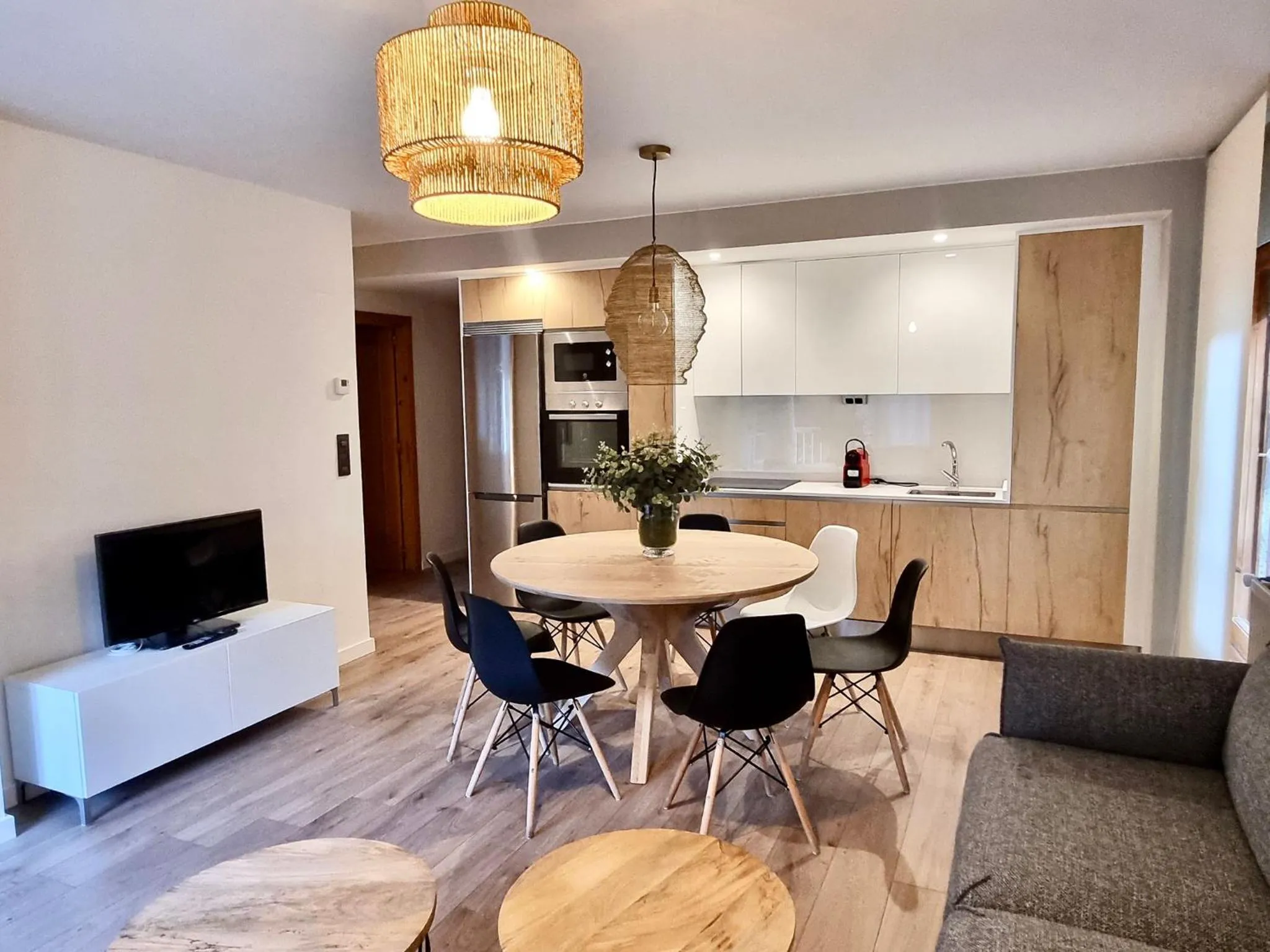 Communal lounge/ TV room in Apartamentos LCR Boutique, LCR Suites y LCR Los Valles
