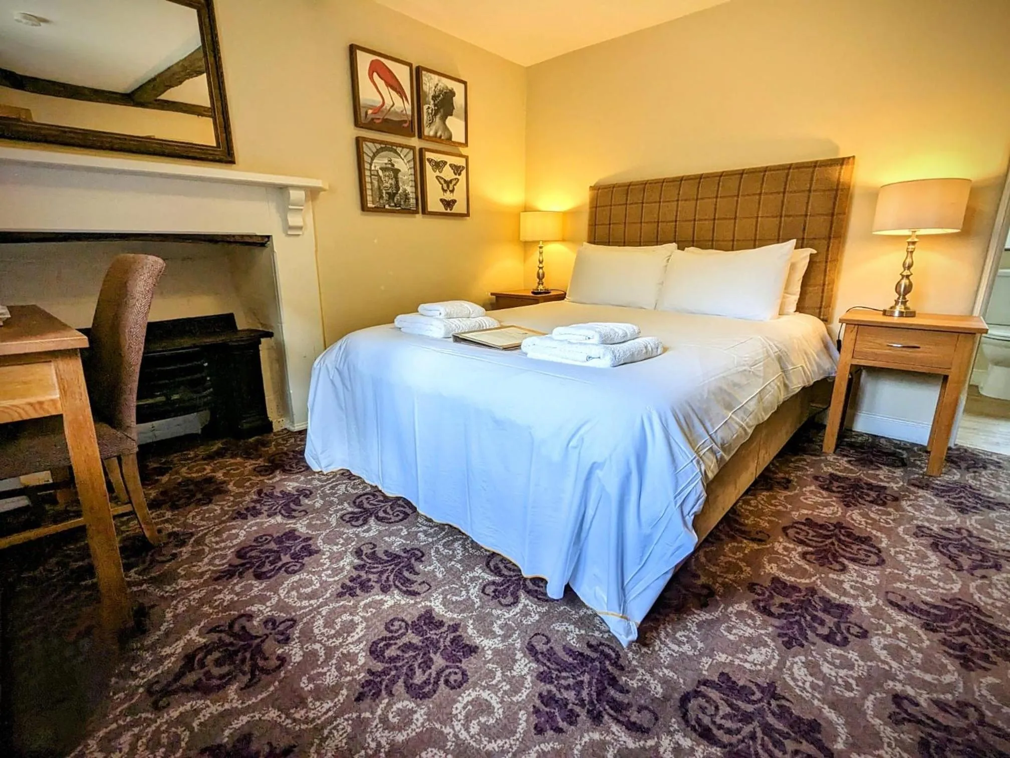 Bed in George Hotel & Granary