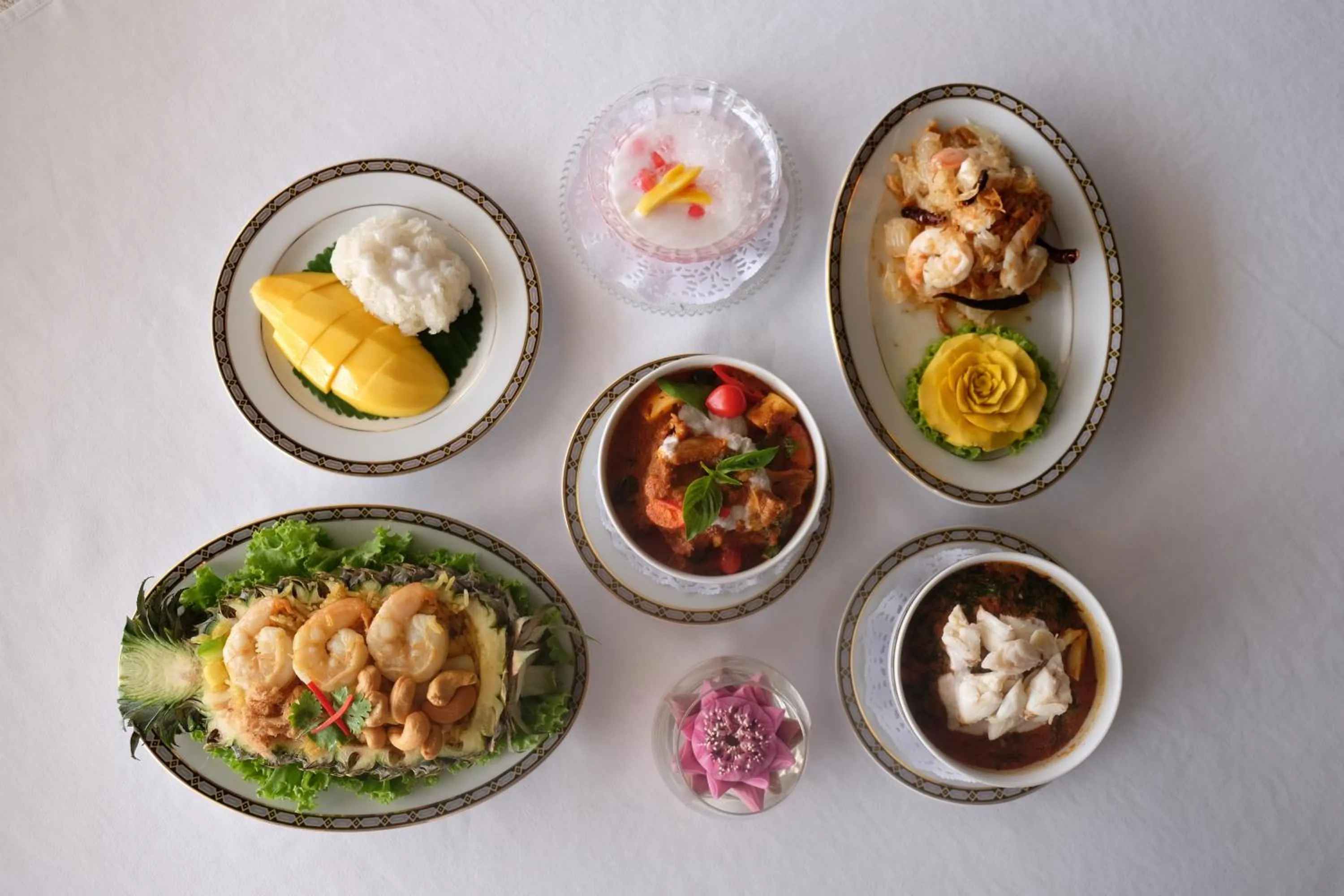 Restaurant/places to eat in Methavalai Residence Hotel