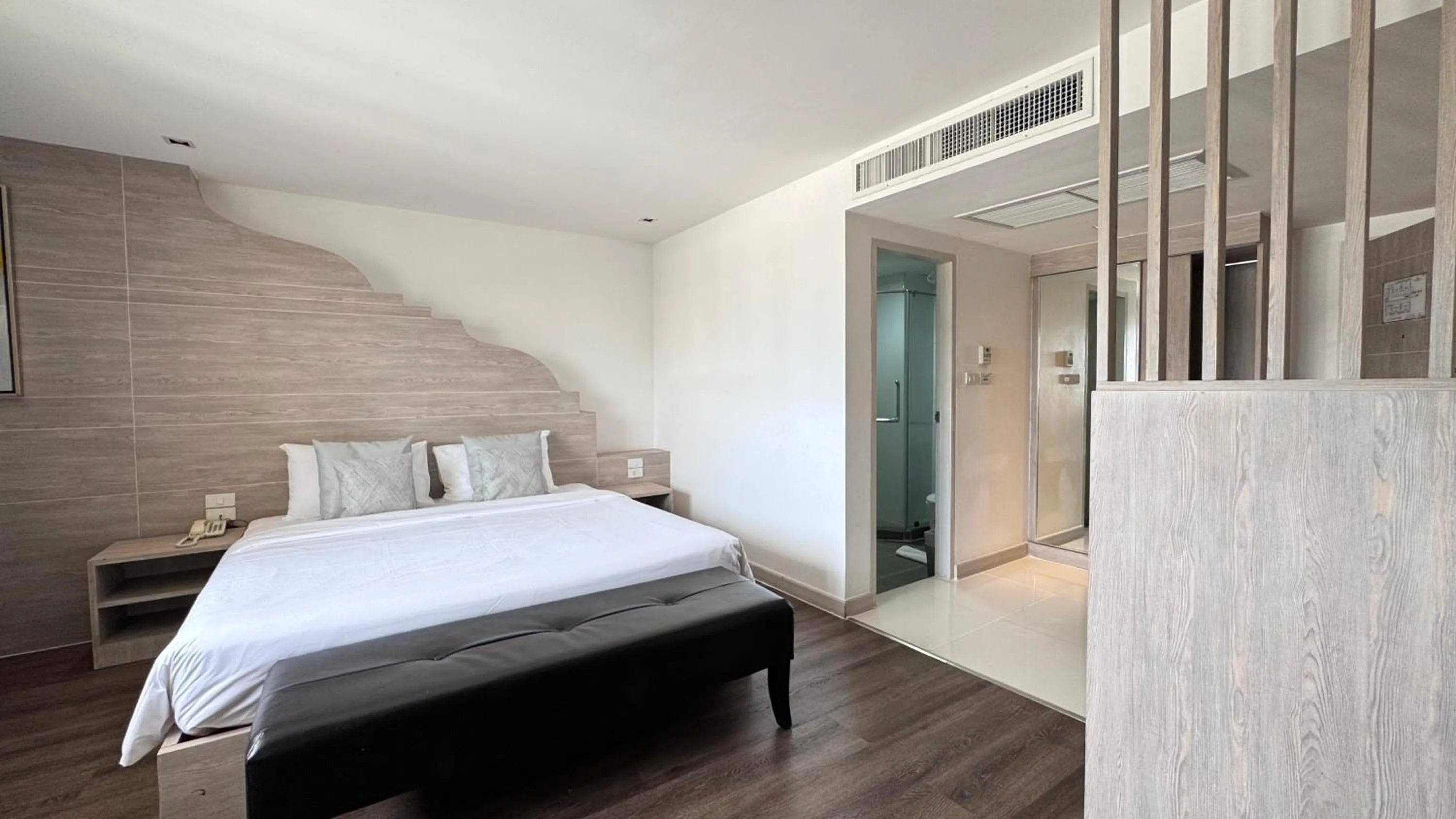 Bedroom, Bed in Methavalai Residence Hotel