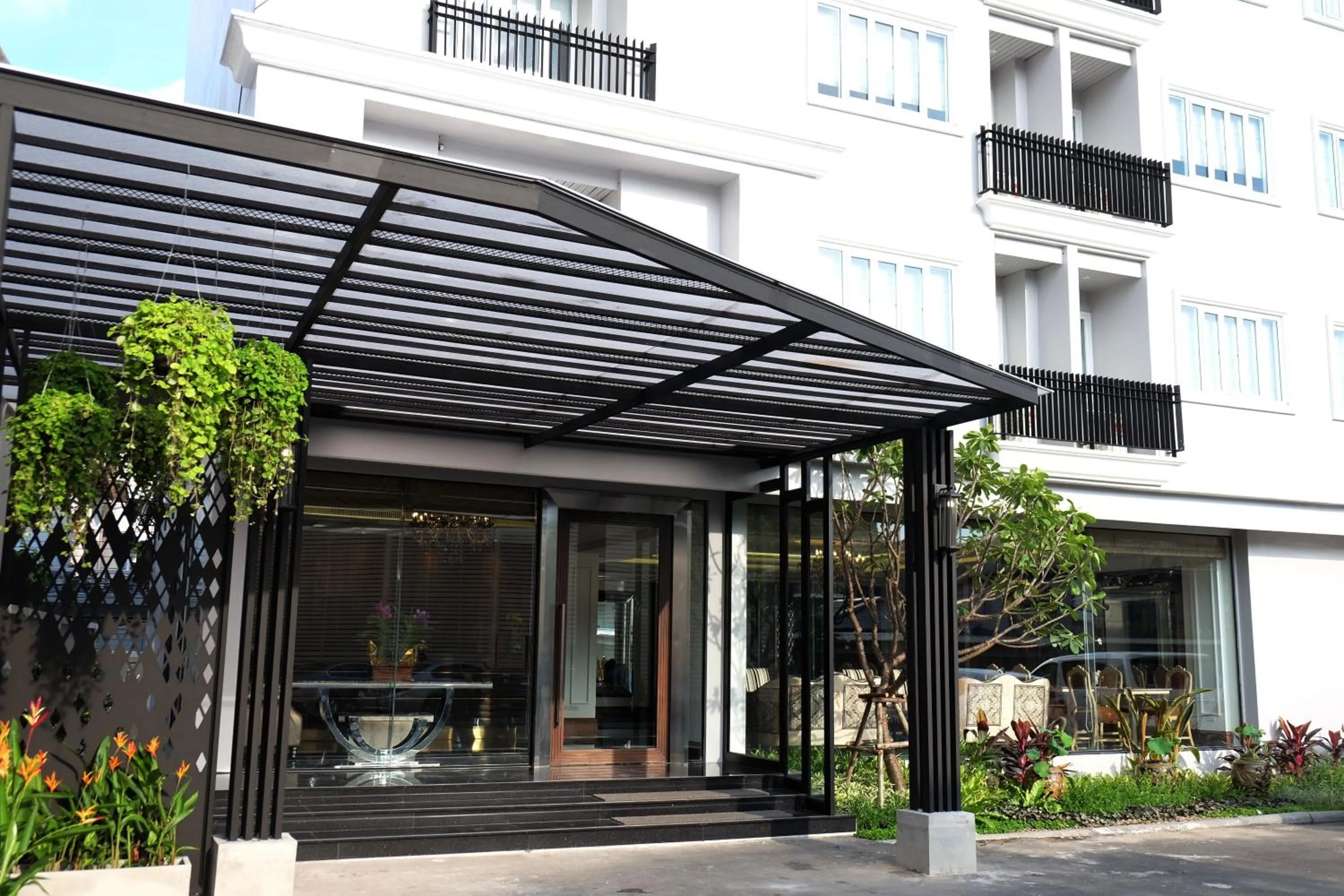 Facade/entrance in Methavalai Residence Hotel