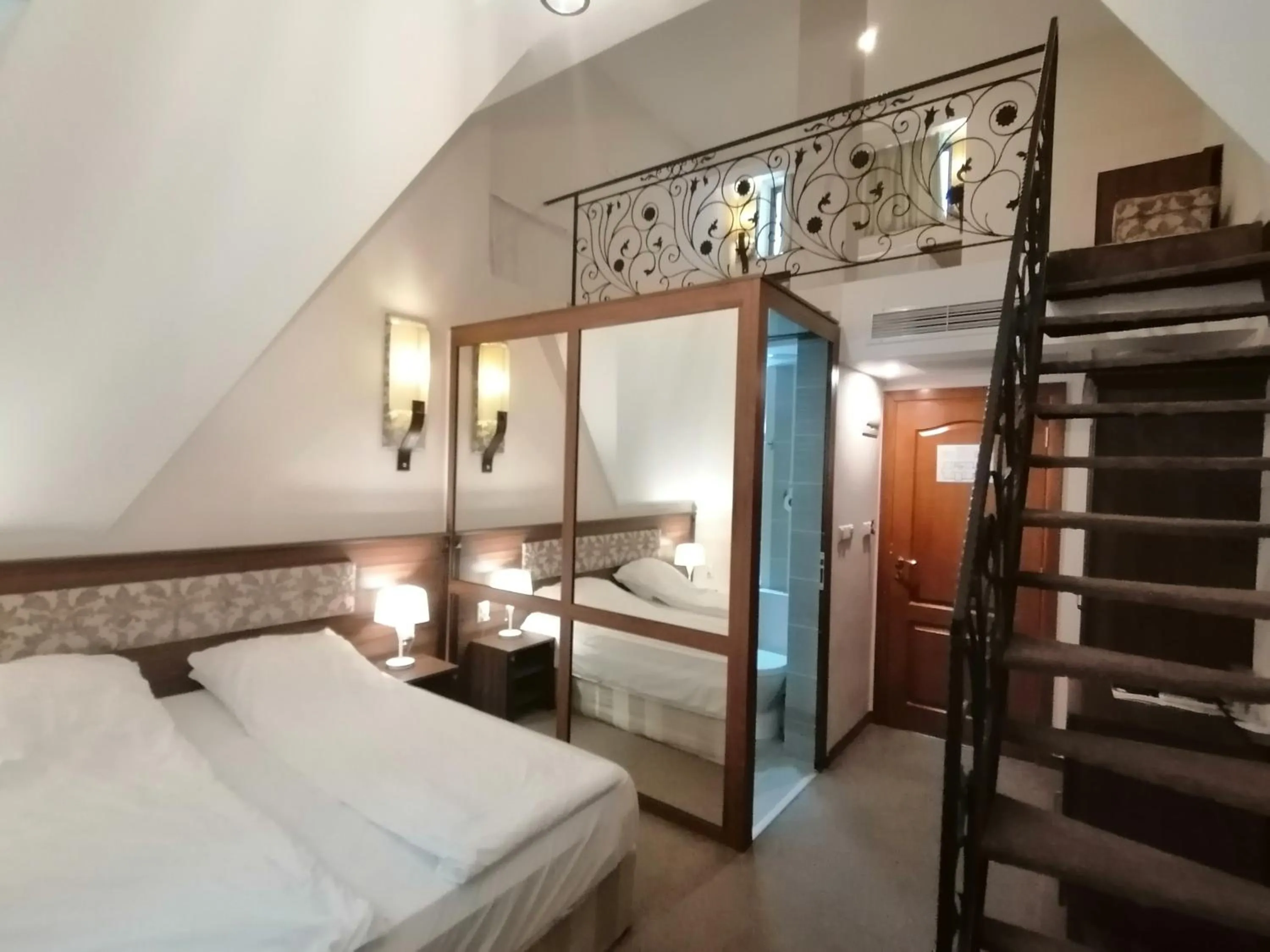 Photo of the whole room, Bed in Hotel Aristokrat