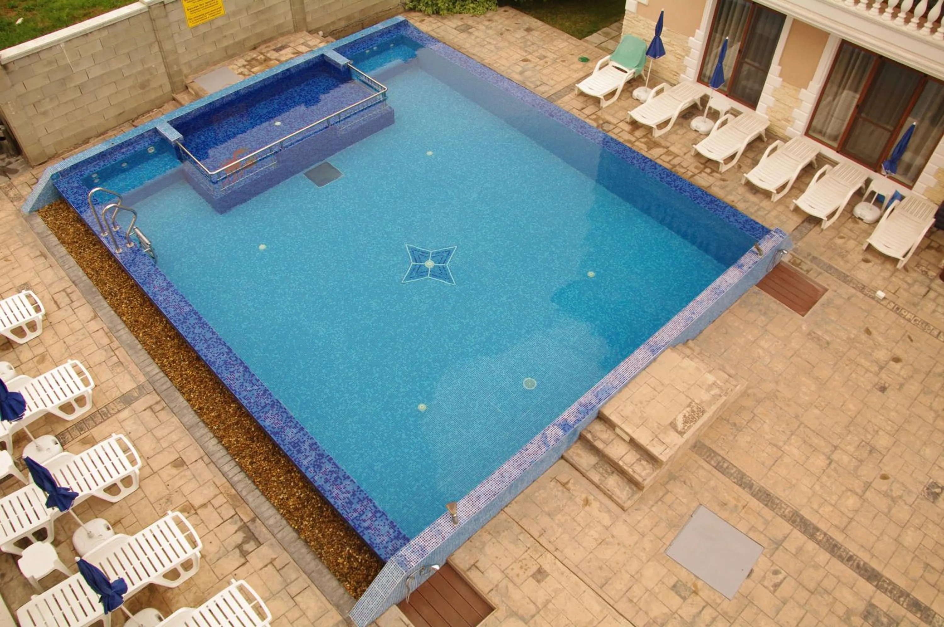 Swimming pool in Hotel Aristokrat