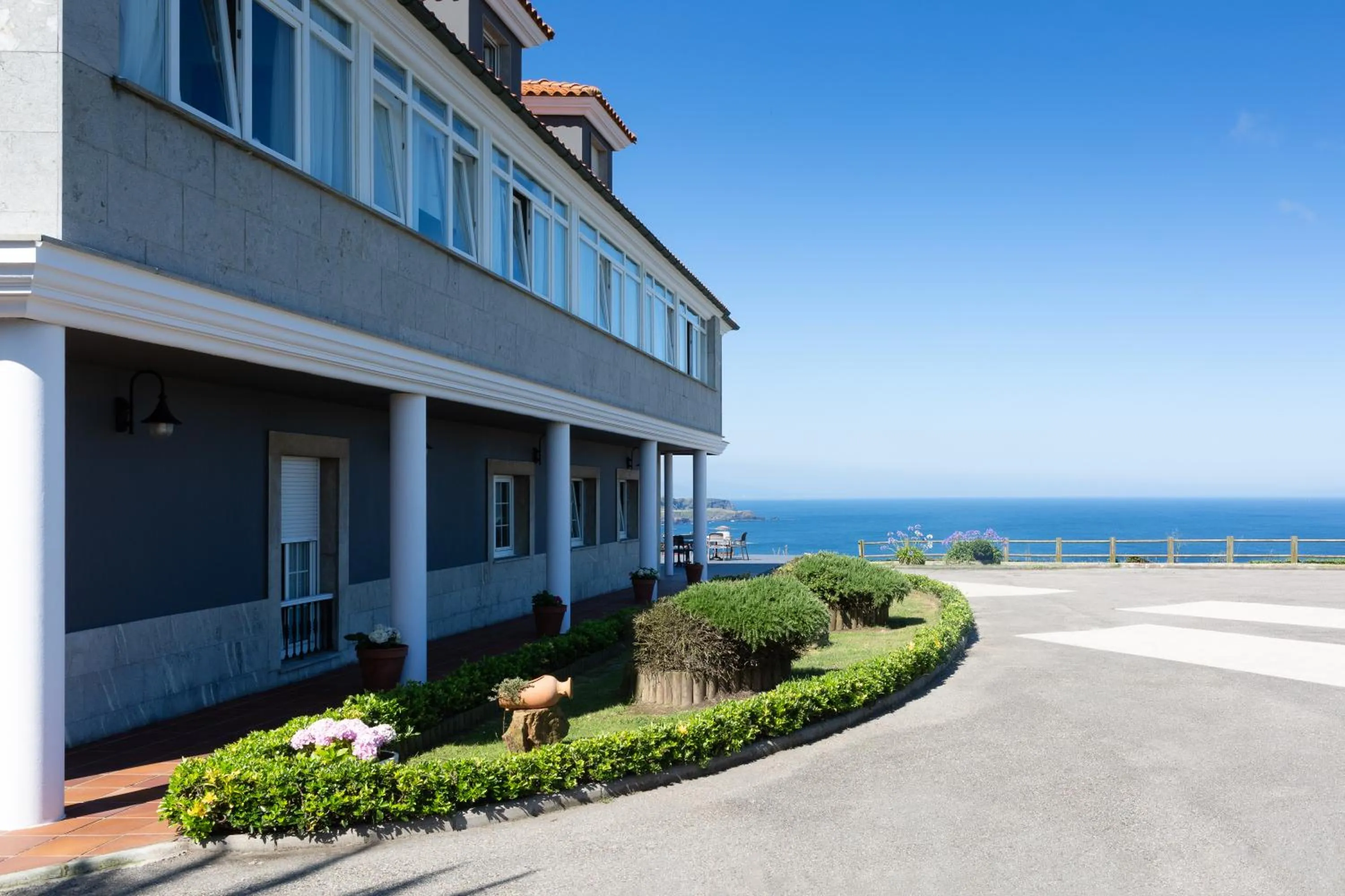 Facade/entrance in Casa Maravilla