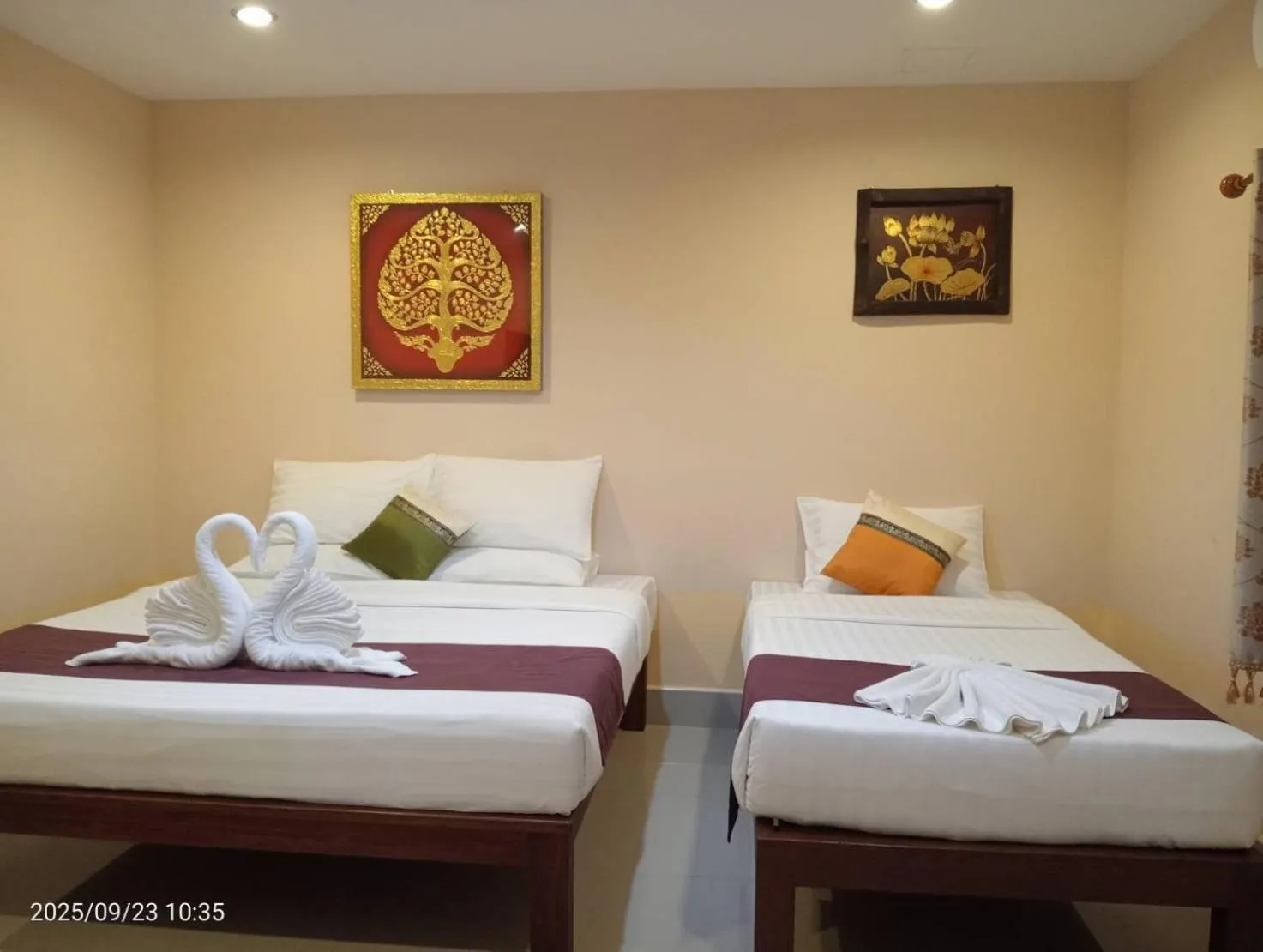 Bedroom, Bed in Sri Siam Resort