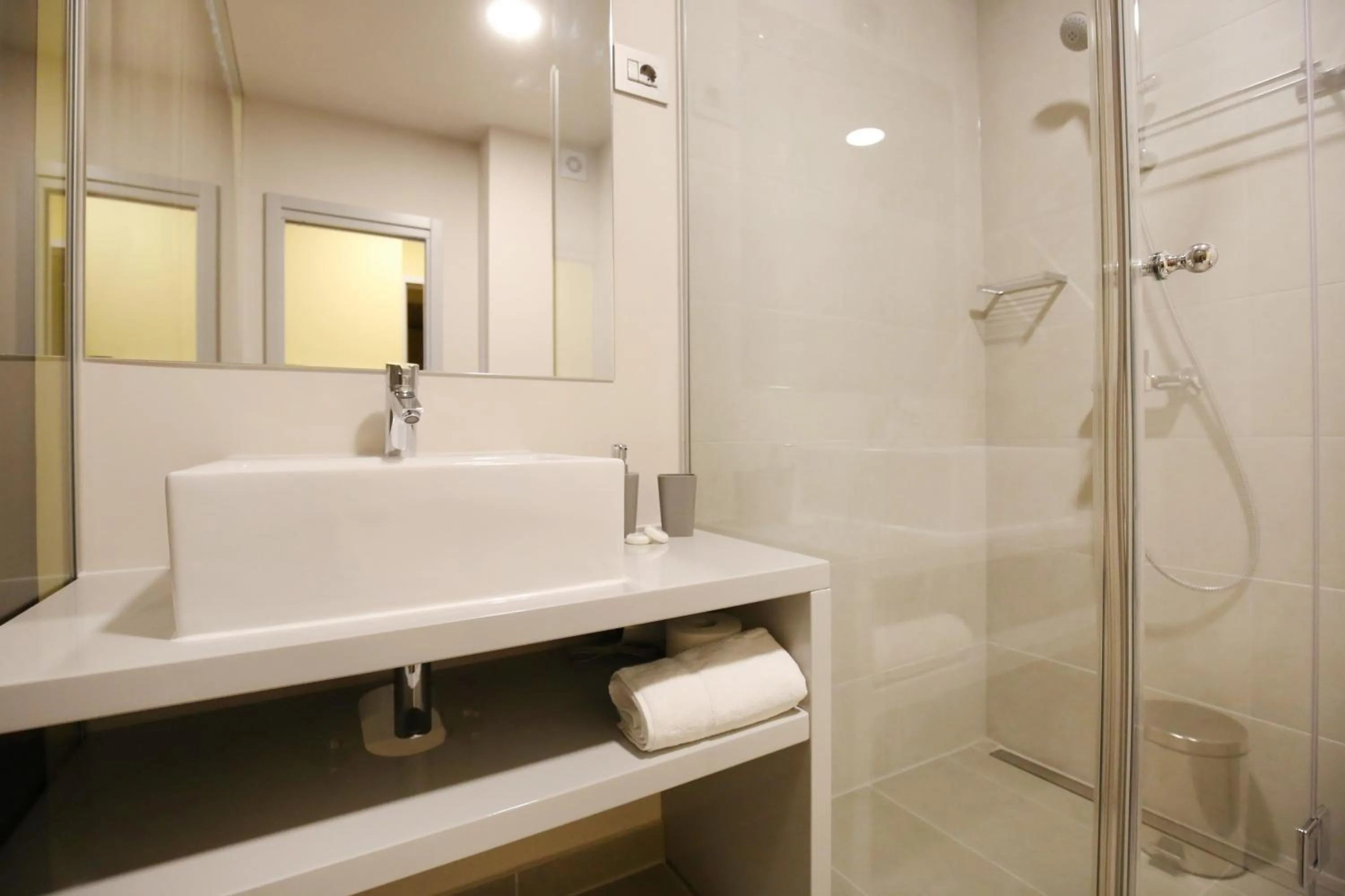 Kai Boutique Studio & Rooms