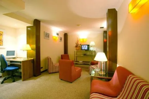 Communal lounge/ TV room in Hotel Eli-Mar