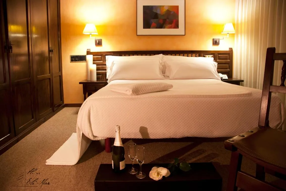 Photo of the whole room, Bed in Hotel Eli-Mar