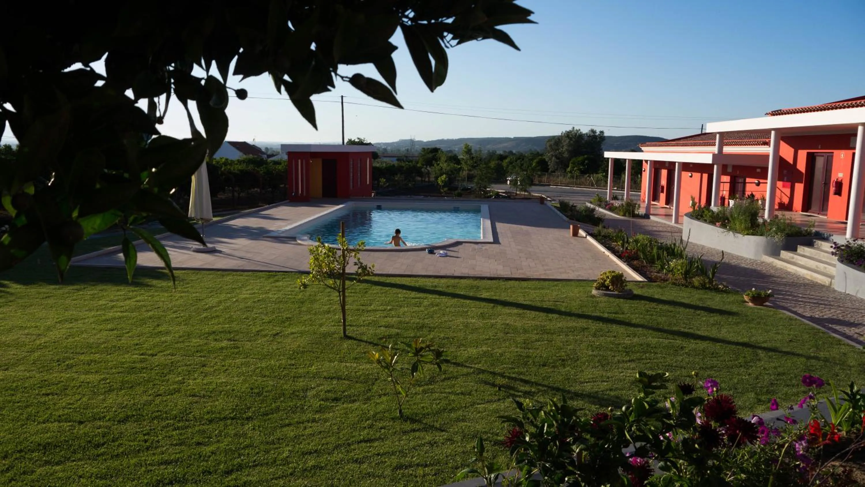 Property building in Casa d´Edite