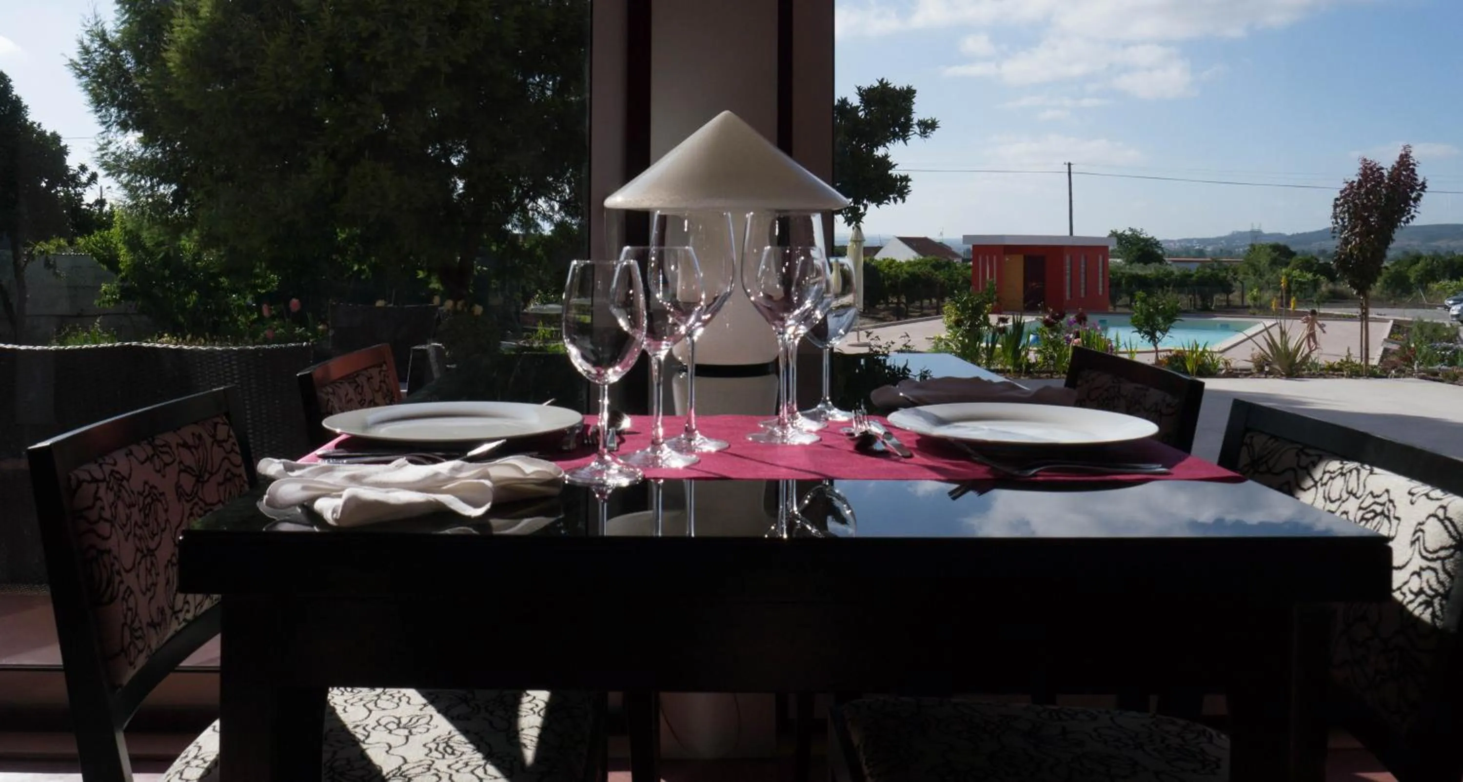 Property building in Casa d´Edite