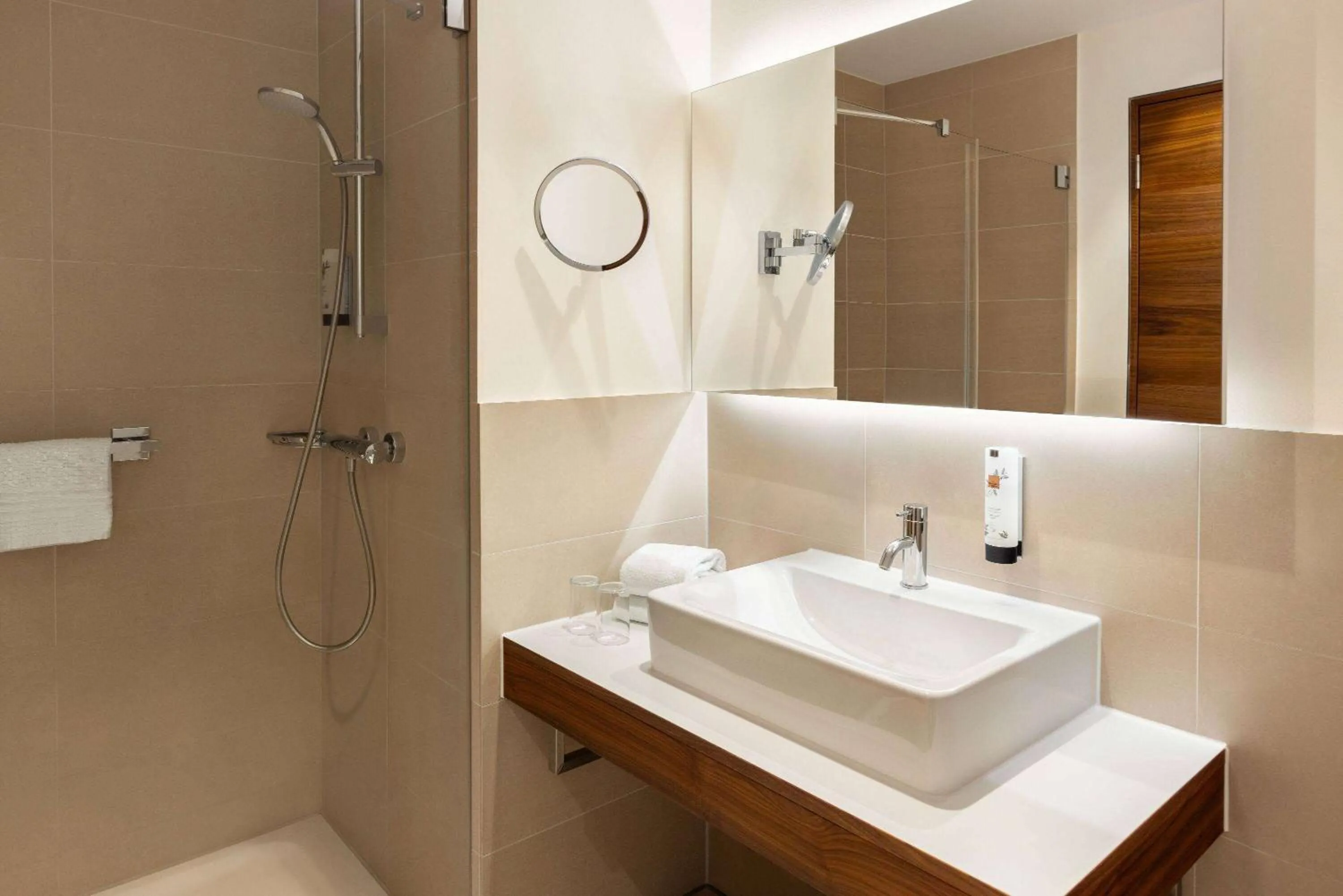 TV and multimedia in Amedia Plaza Dresden, Trademark Collection by Wyndham