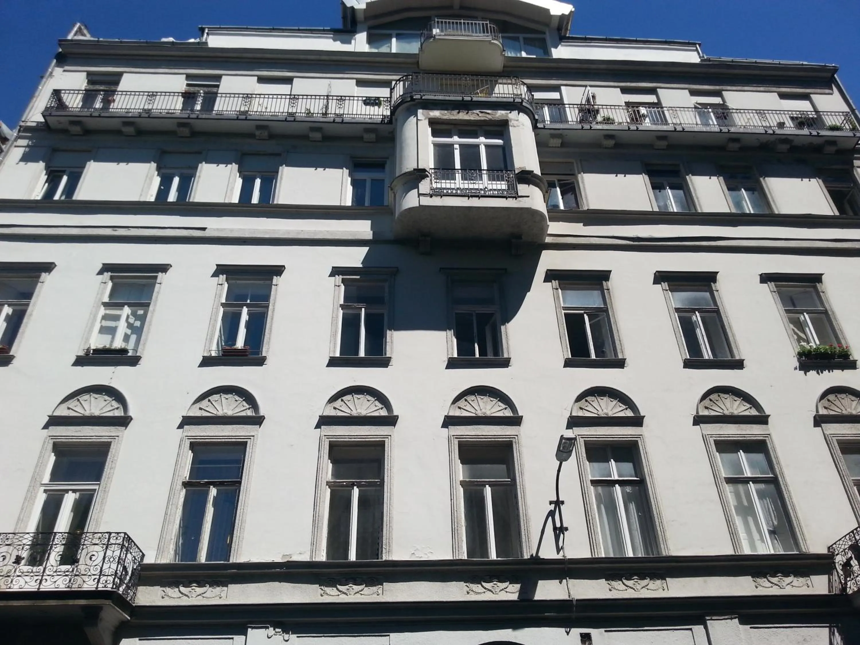 Facade/entrance in BMG Apartment Basilica