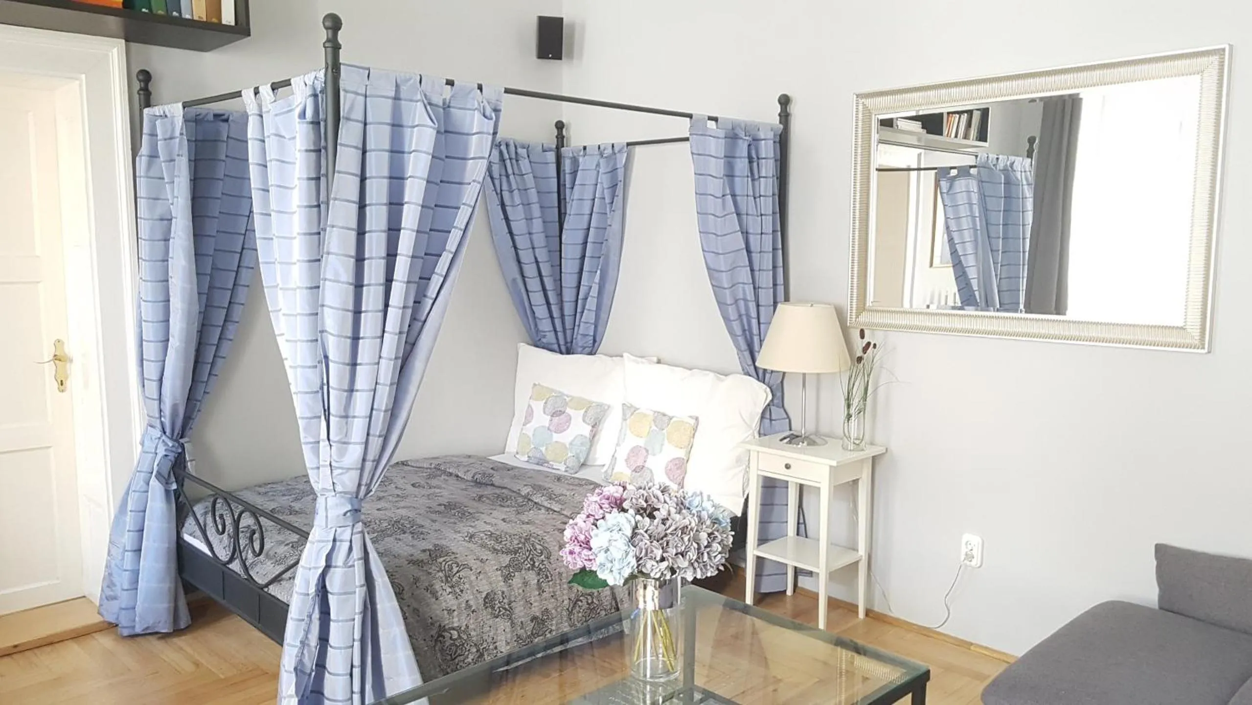 Living room, Bed in BMG Apartment Basilica