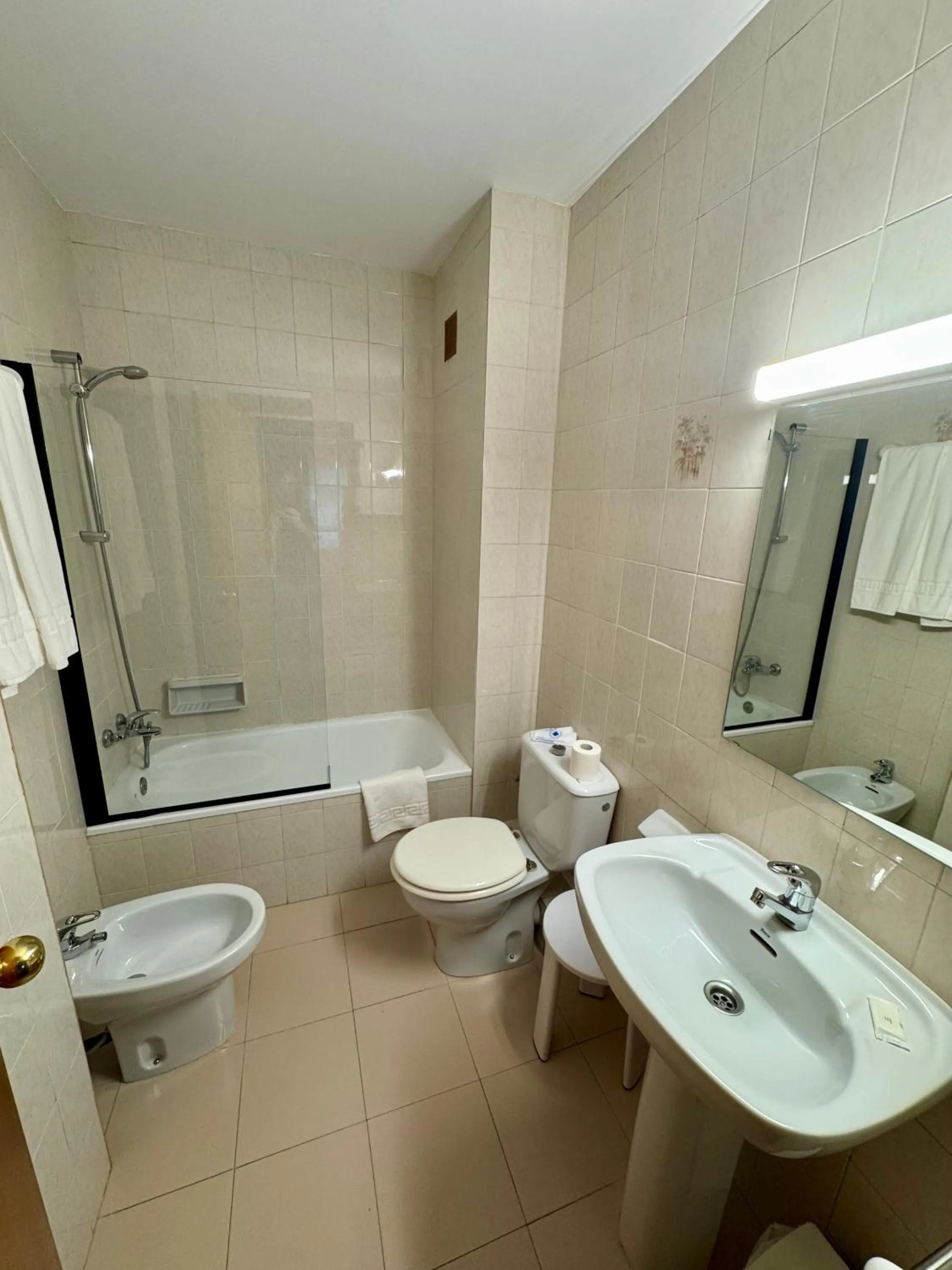 Toilet in Hotel Casado