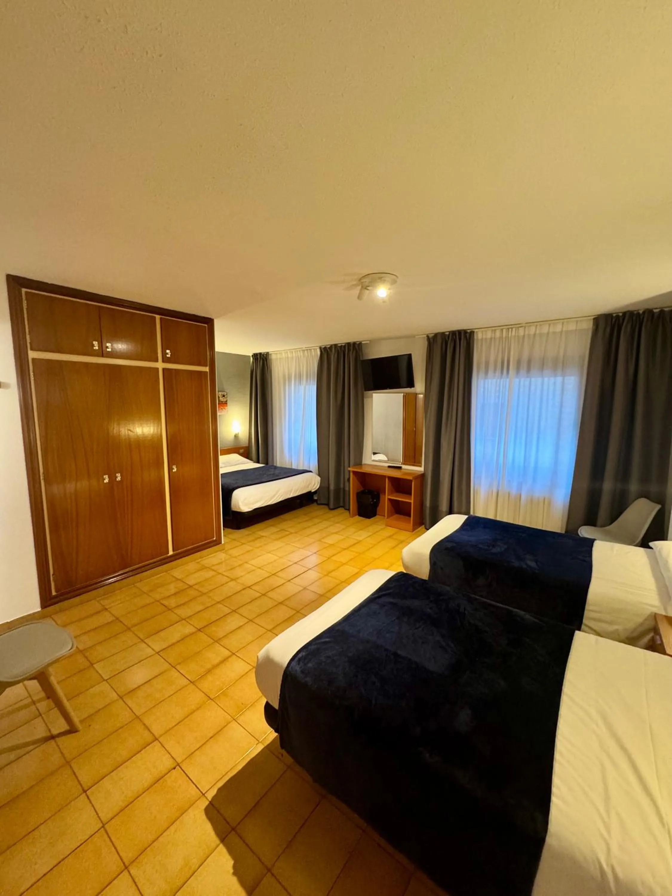 Photo of the whole room, Bed in Hotel Casado