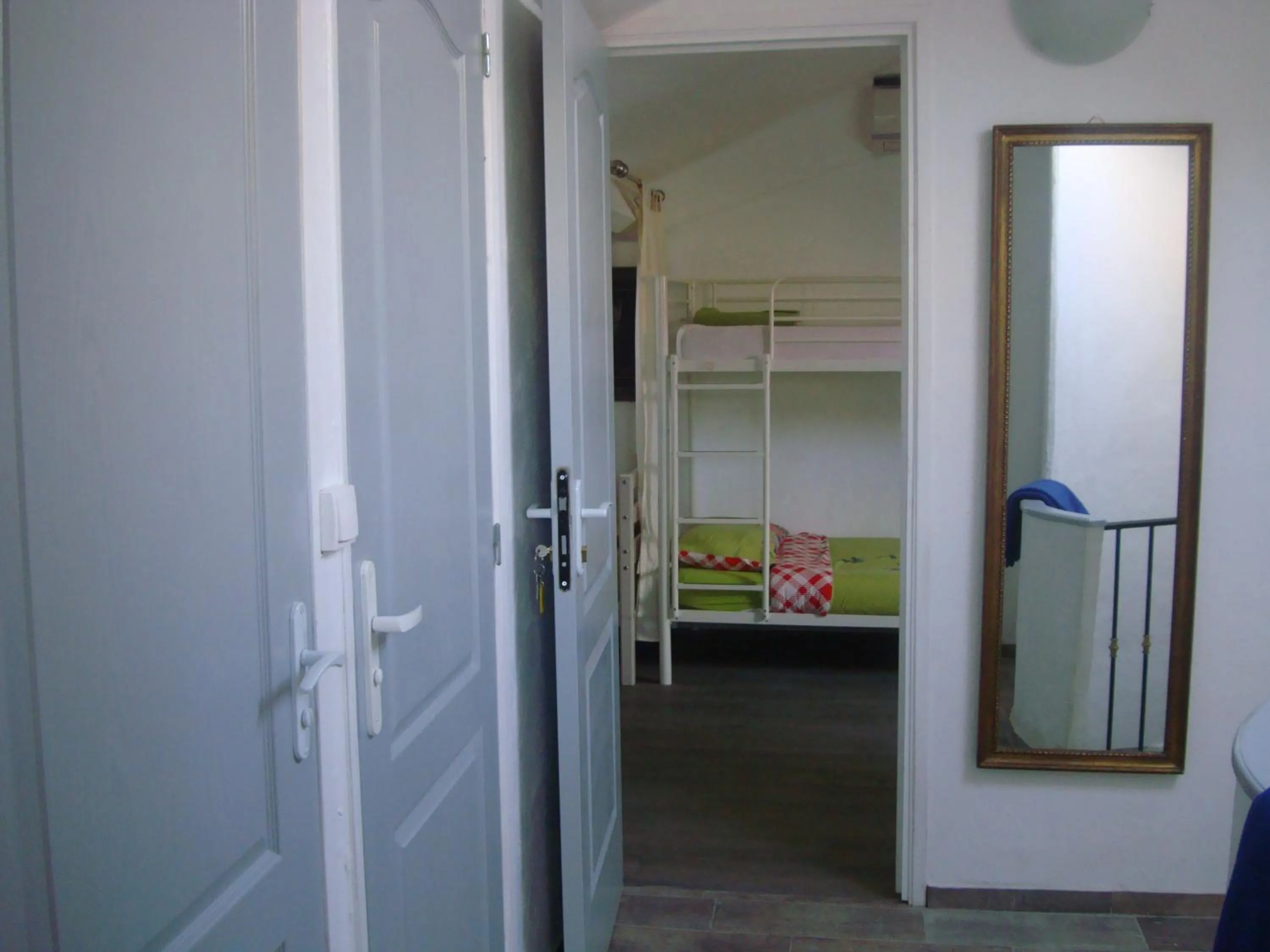 Bed in Glamorgan
