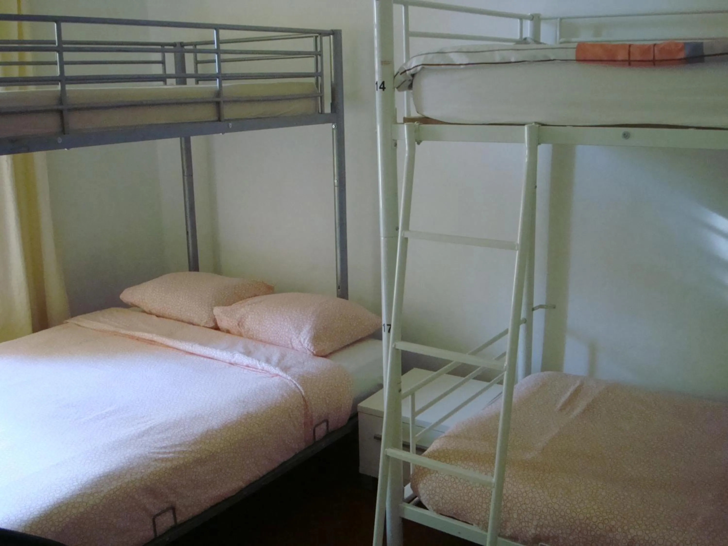 Bed in Glamorgan