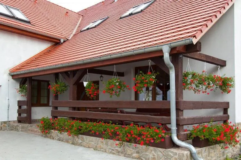 Property building in Zajazd Zachęta