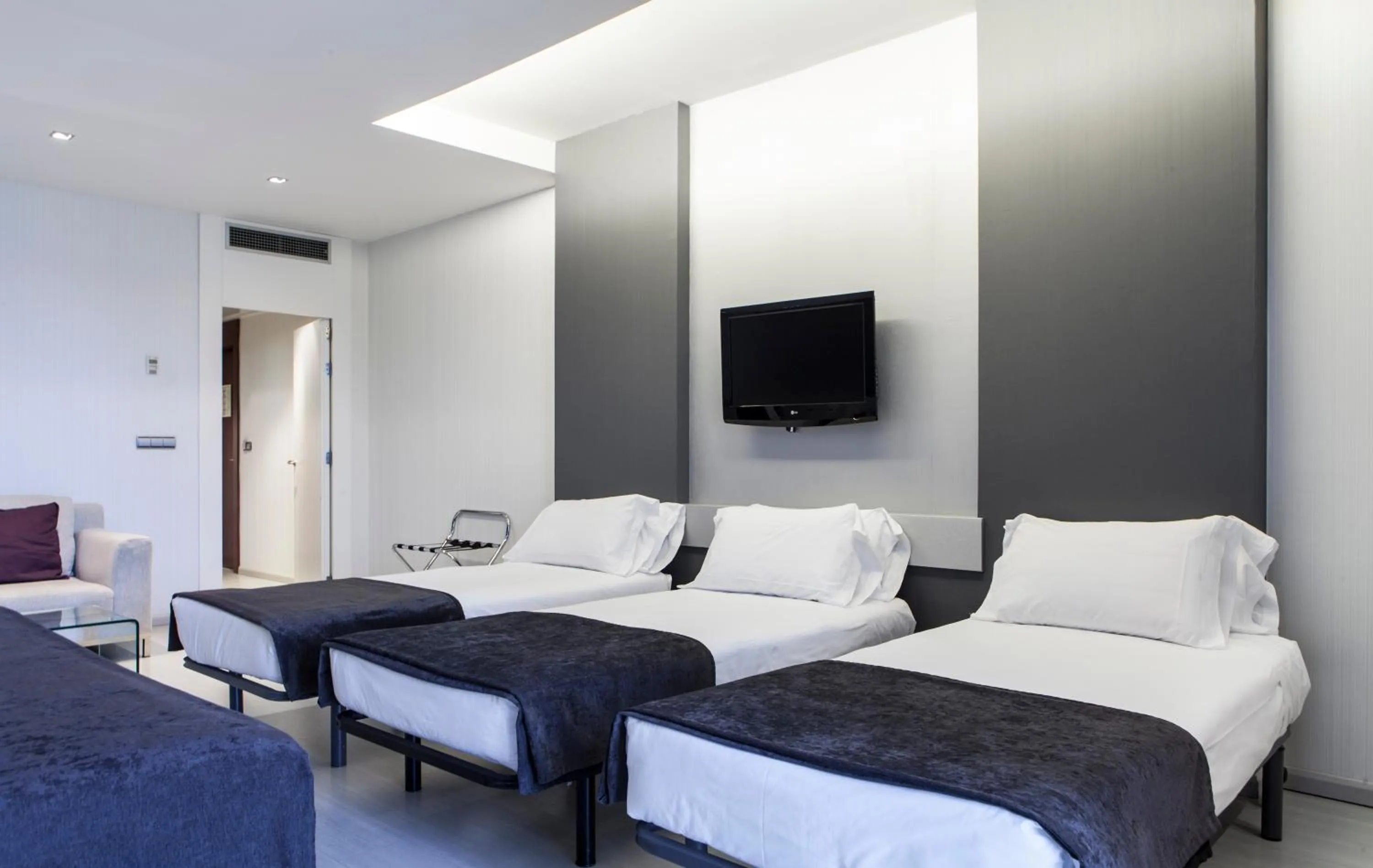 Bed in Hotel Diagonal Plaza