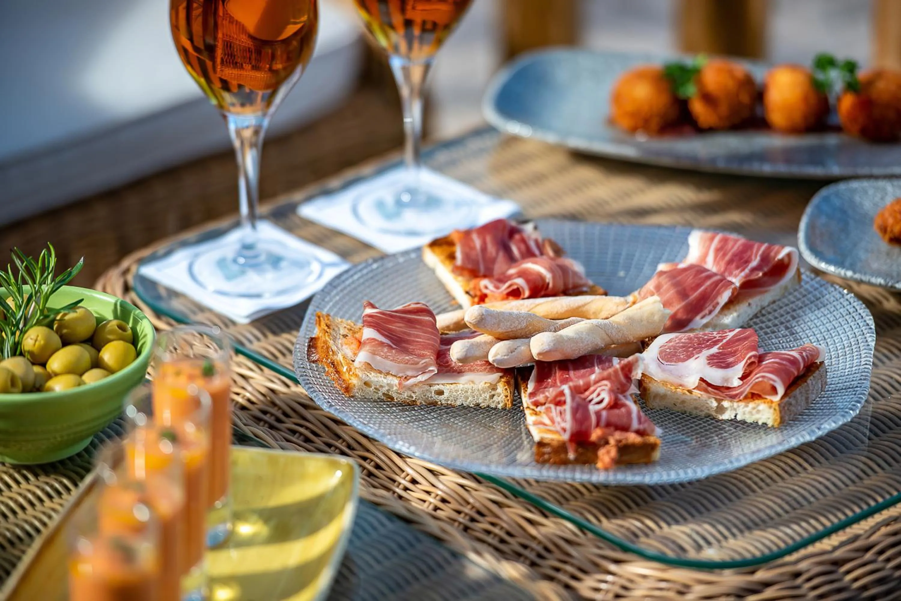 Restaurant/places to eat in Hotel Diagonal Plaza