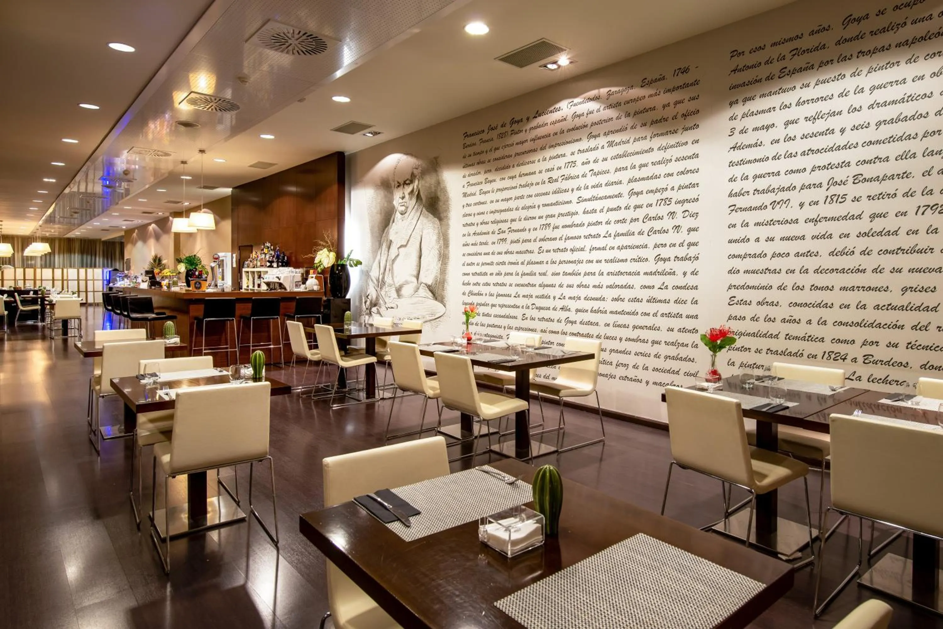 Restaurant/places to eat in Hotel Diagonal Plaza