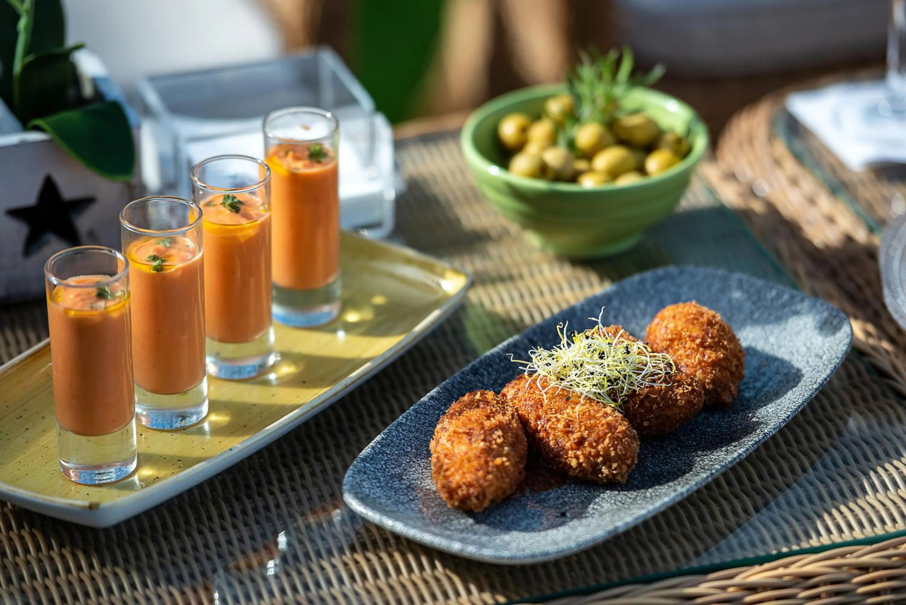 Restaurant/places to eat in Hotel Diagonal Plaza