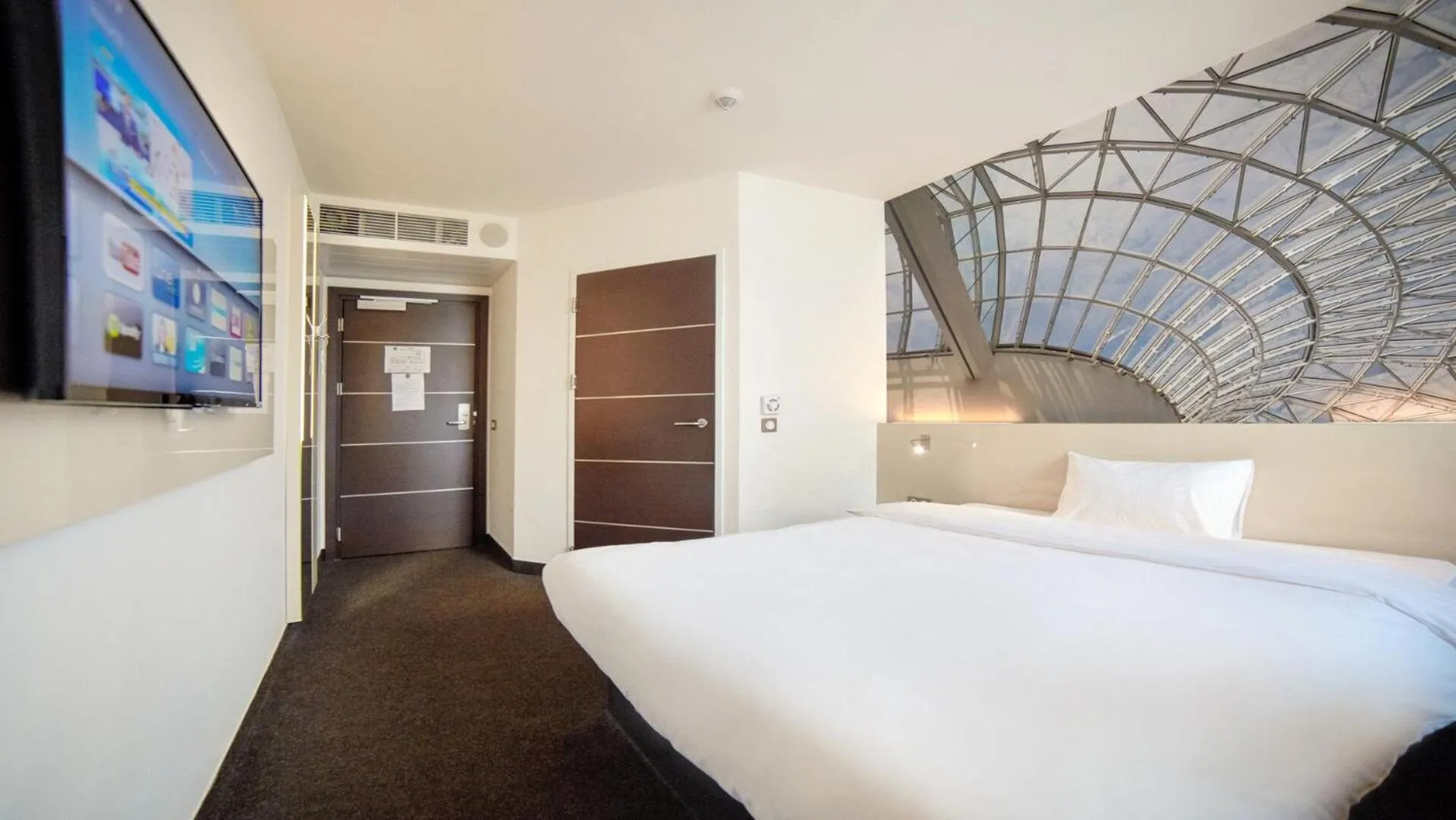 Photo of the whole room, Bed in B&B HOTEL Katowice Centrum