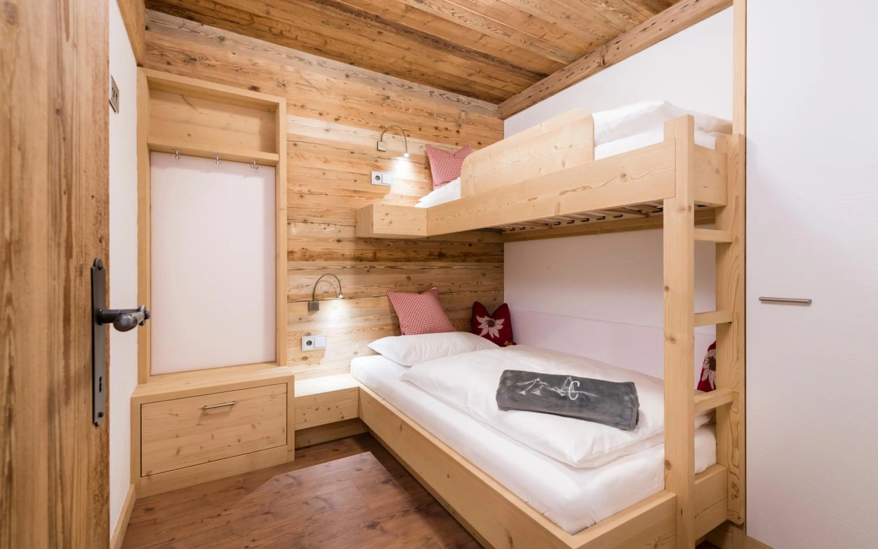 bunk bed, Bed in Aurina Lodges