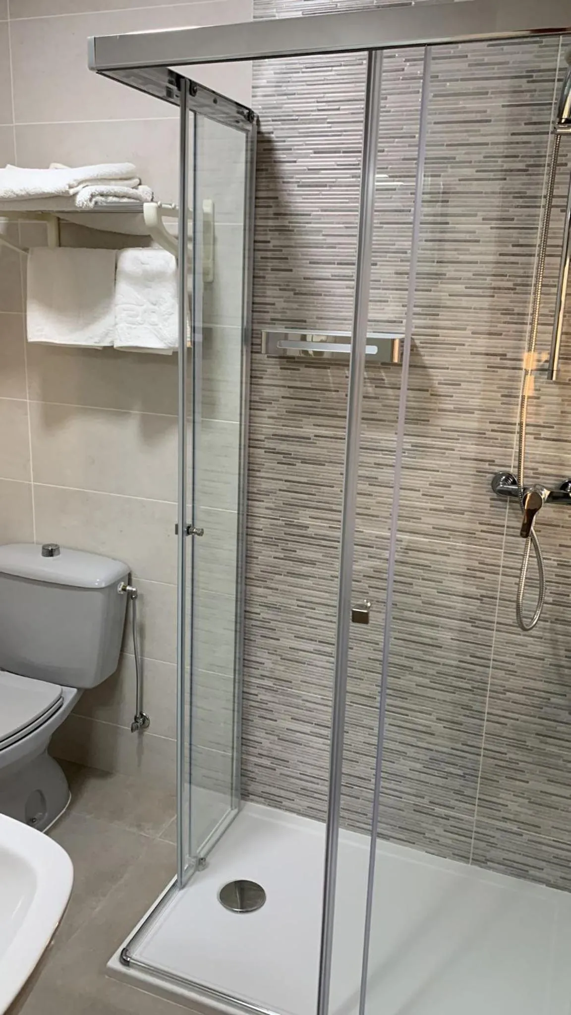 Bathroom in Hotel Playa