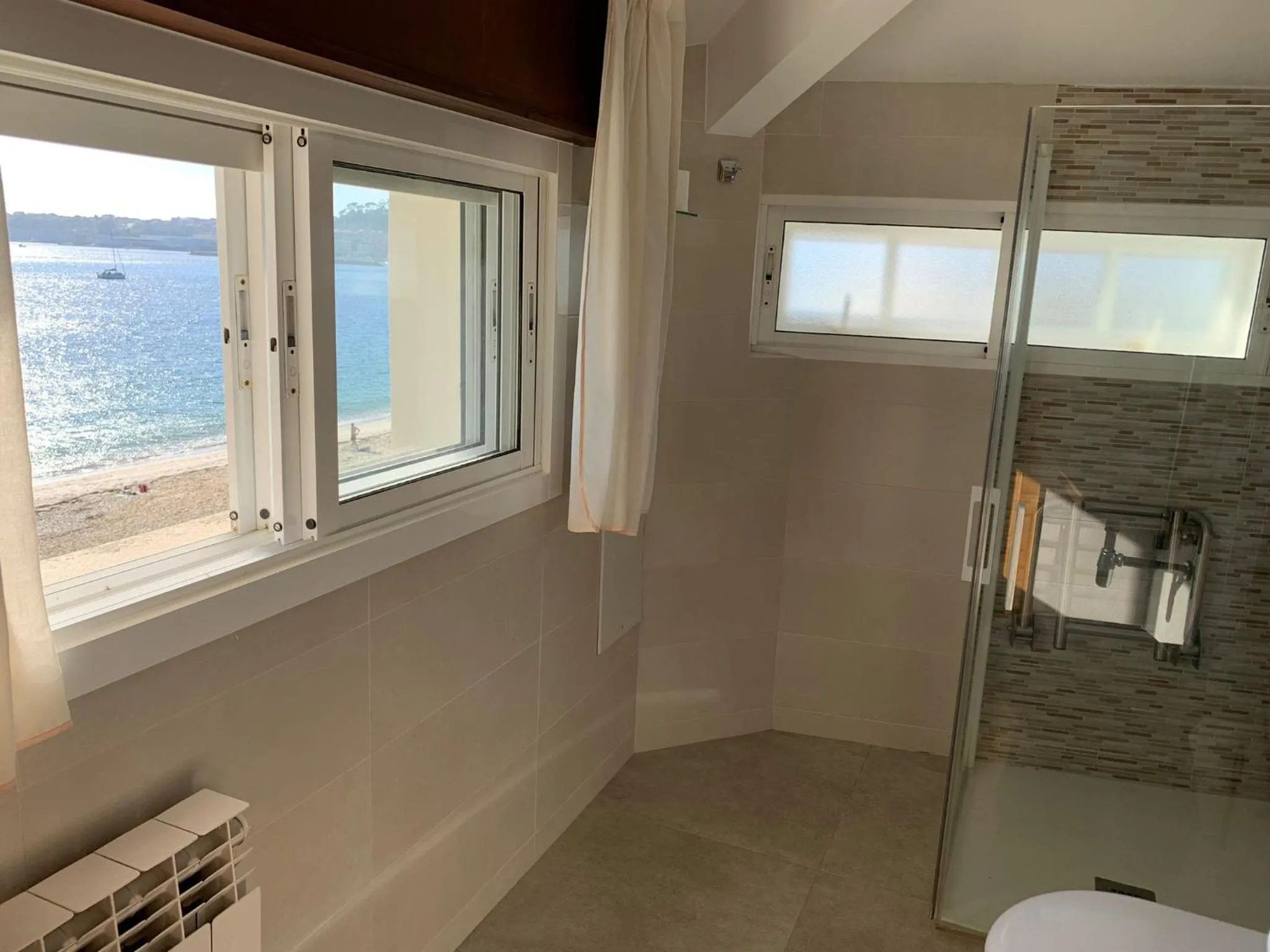 Bathroom in Hotel Playa
