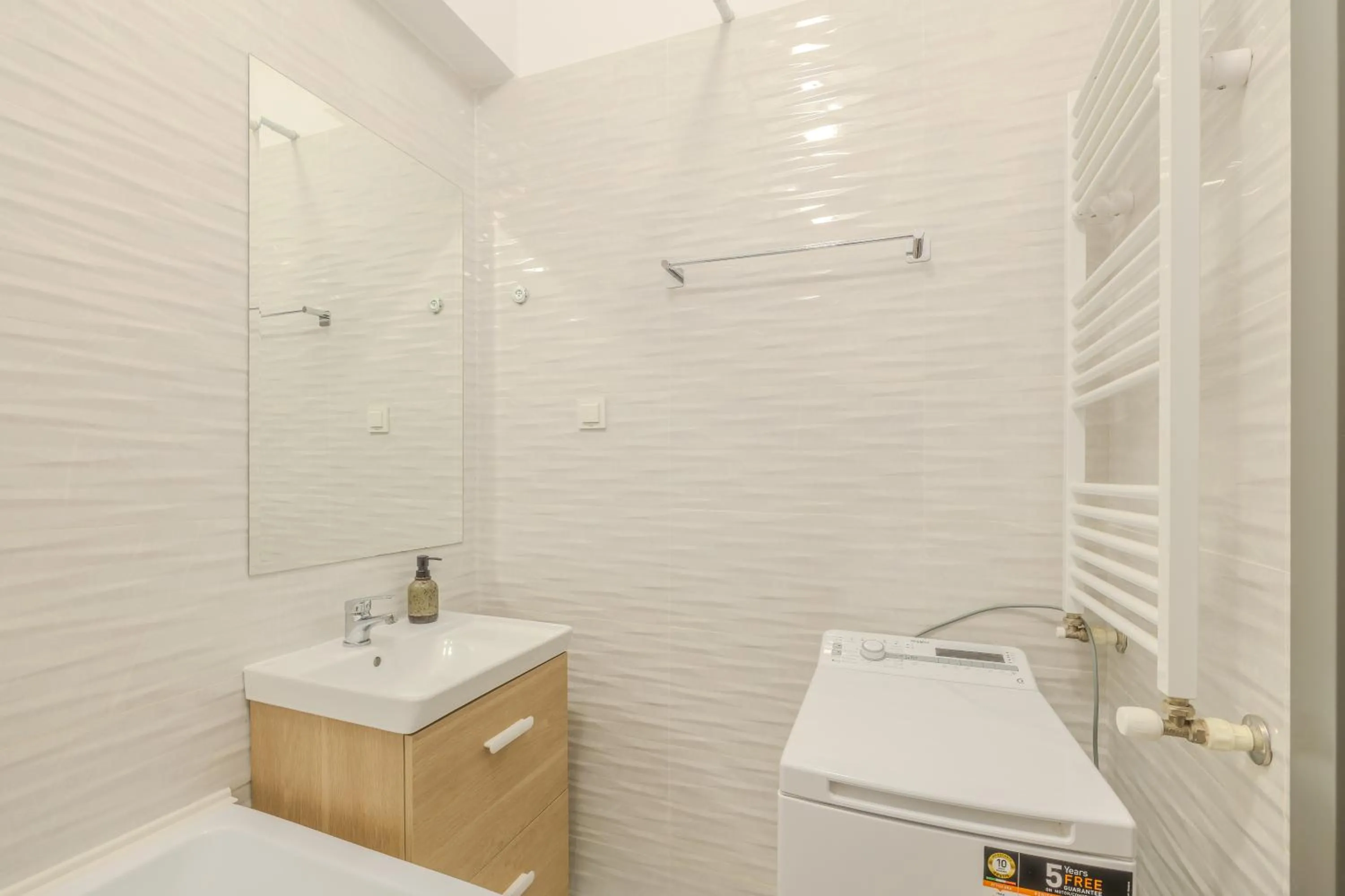 Palace Central Suites