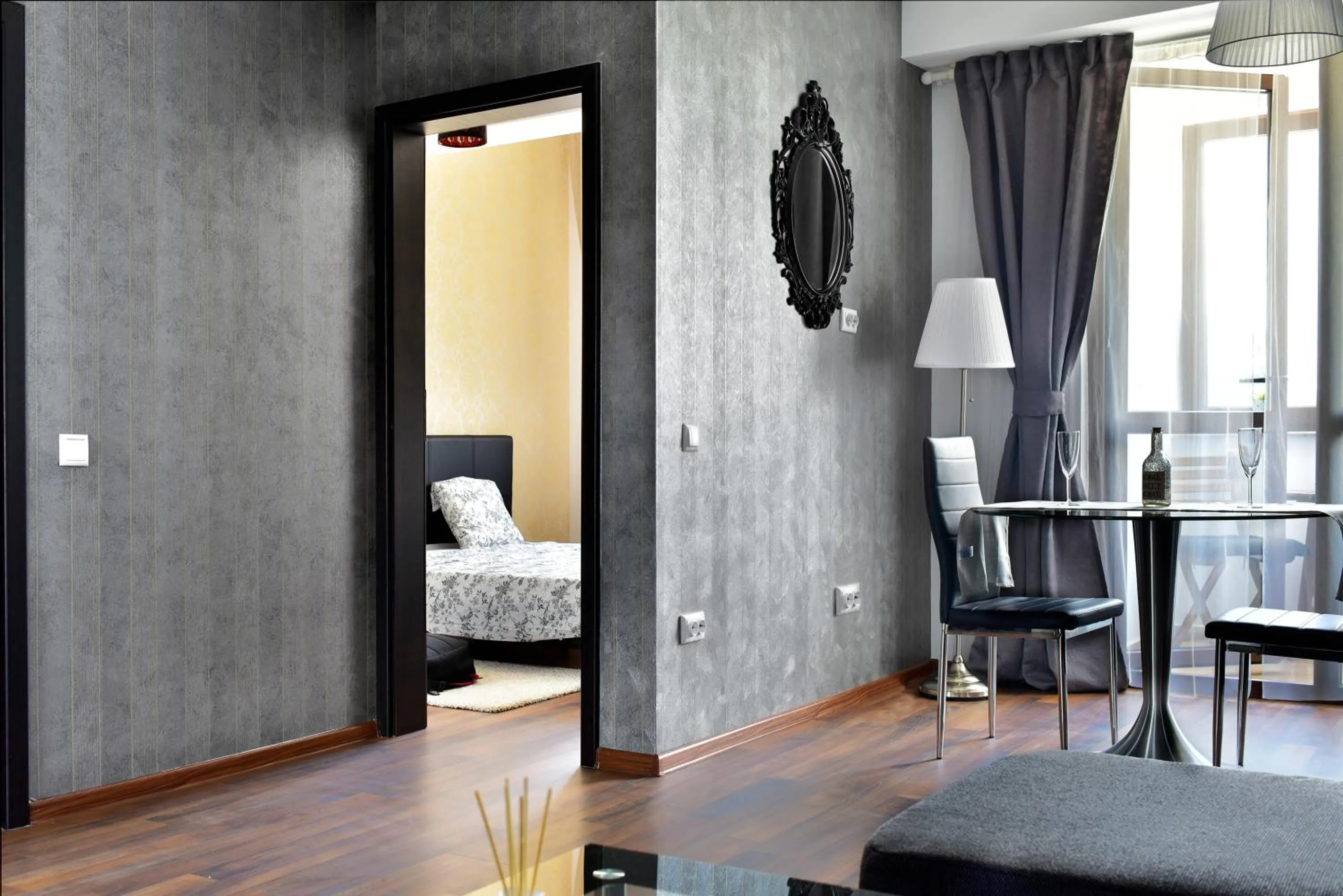 Property building, Bed in Palace Central Suites