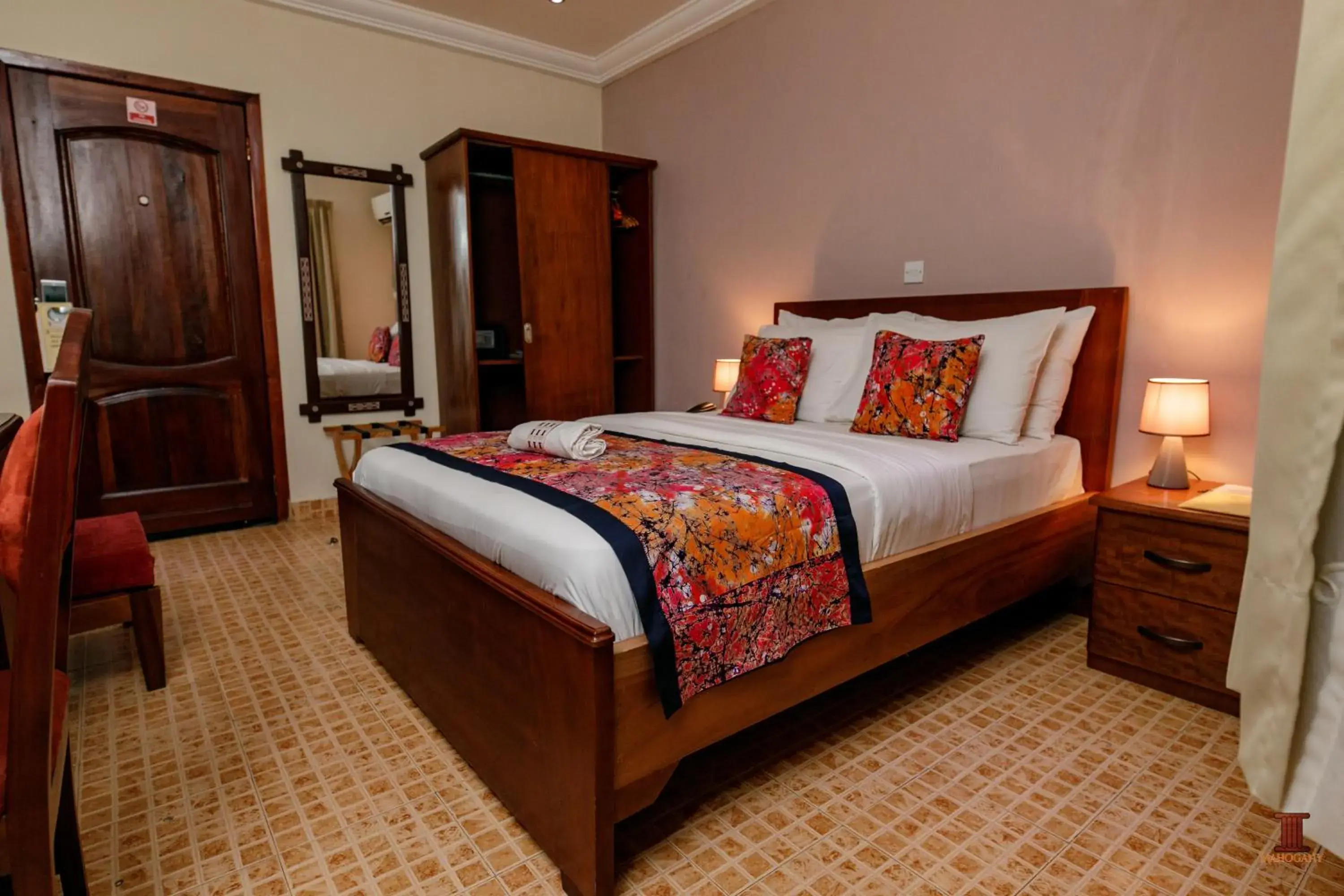 Junior Room in Mahogany Lodge, Cantonments Junior Room in Mahogany Lodge, Cantonments