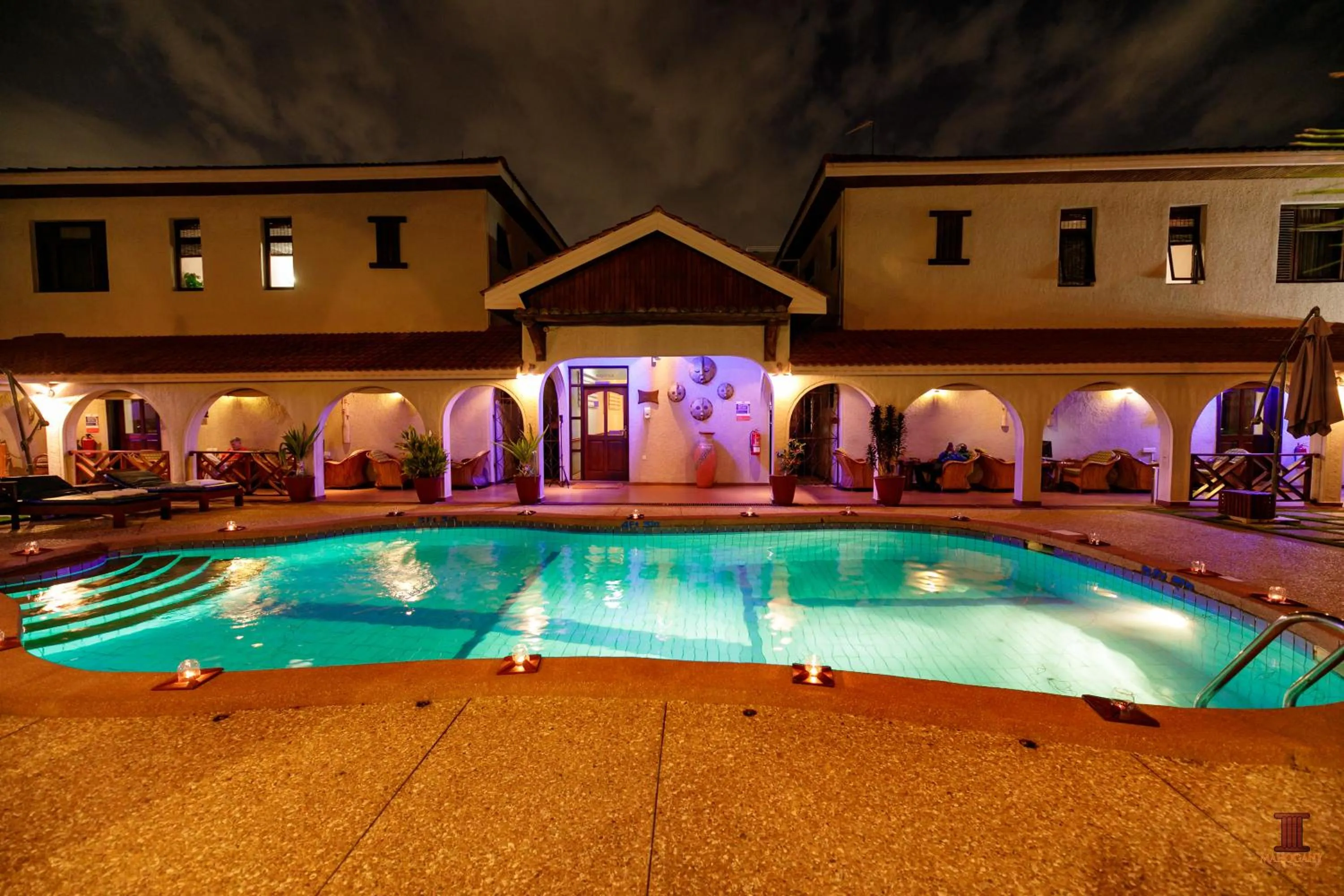 Mahogany Lodge, Cantonments