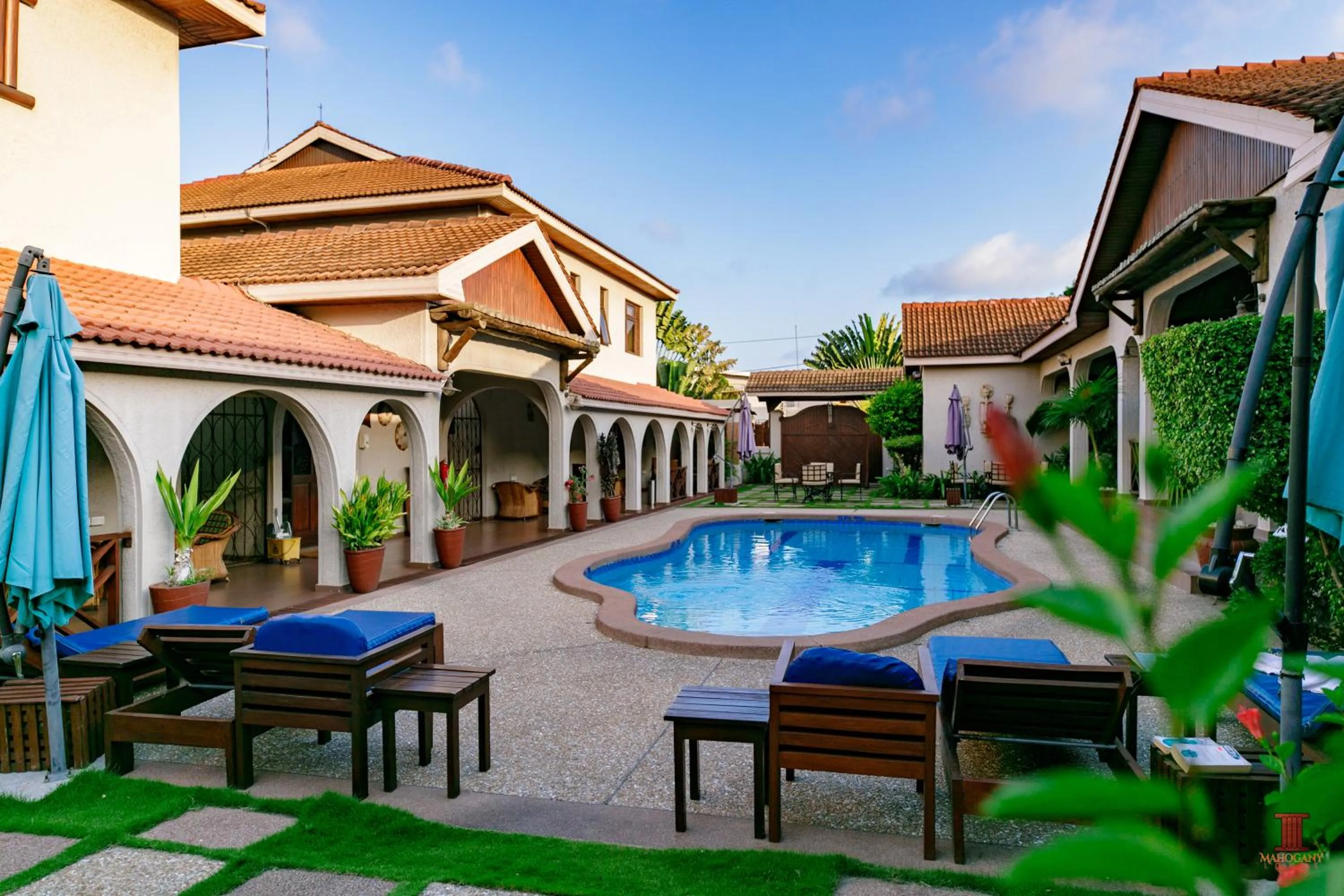 Mahogany Lodge, Cantonments
