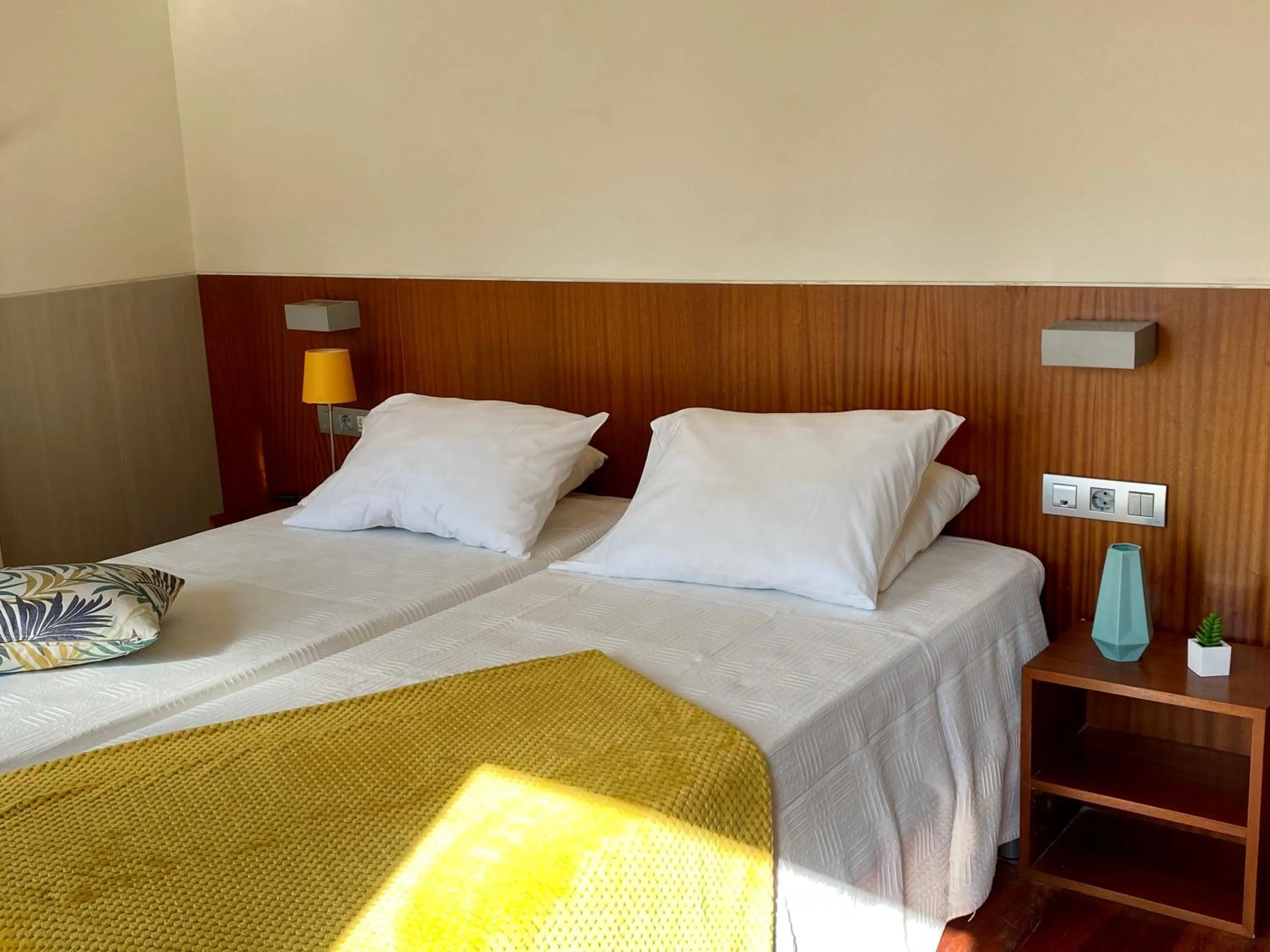Twin Room in Hotel Santa Clara