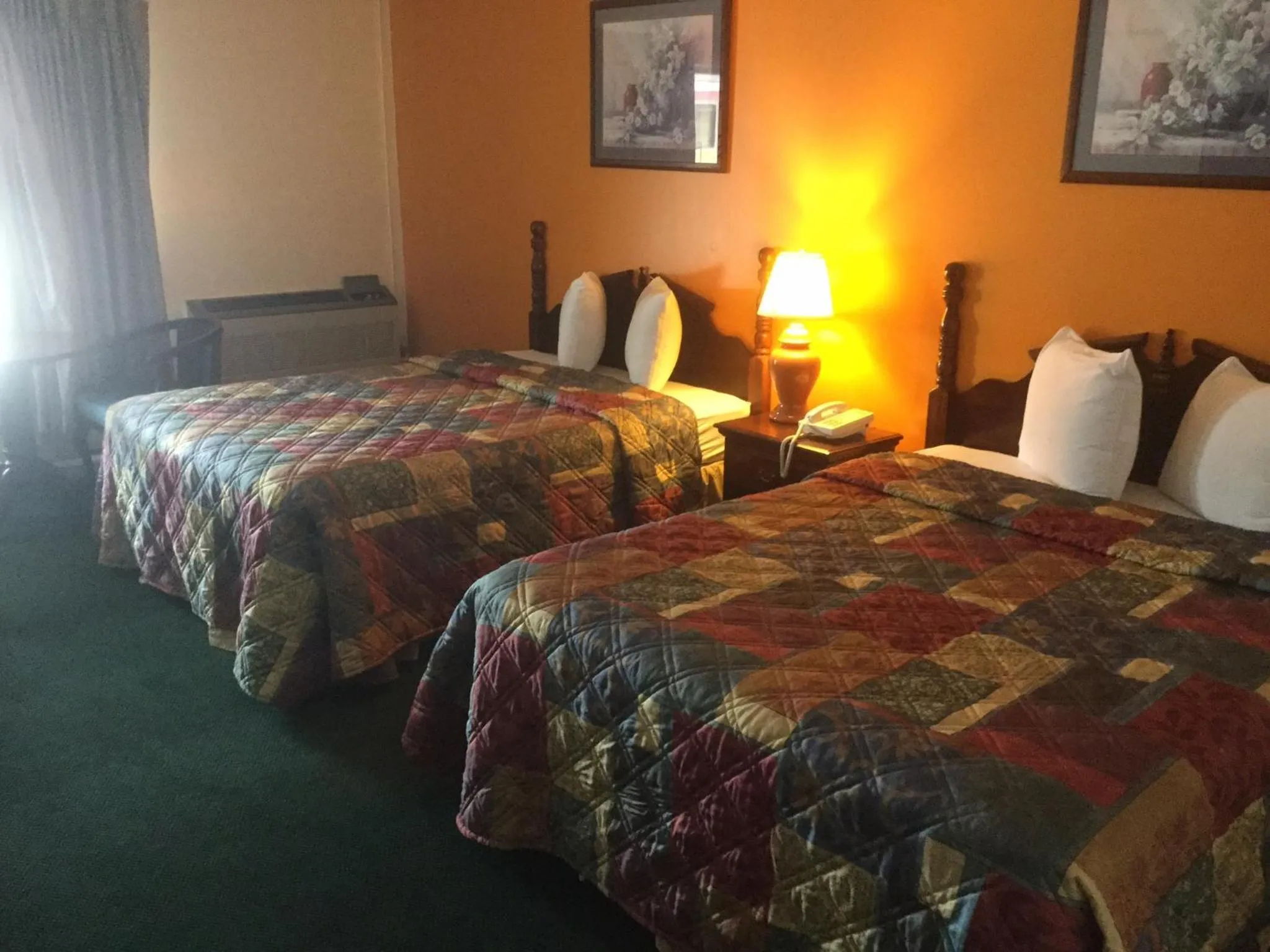 Bed in Budget inn