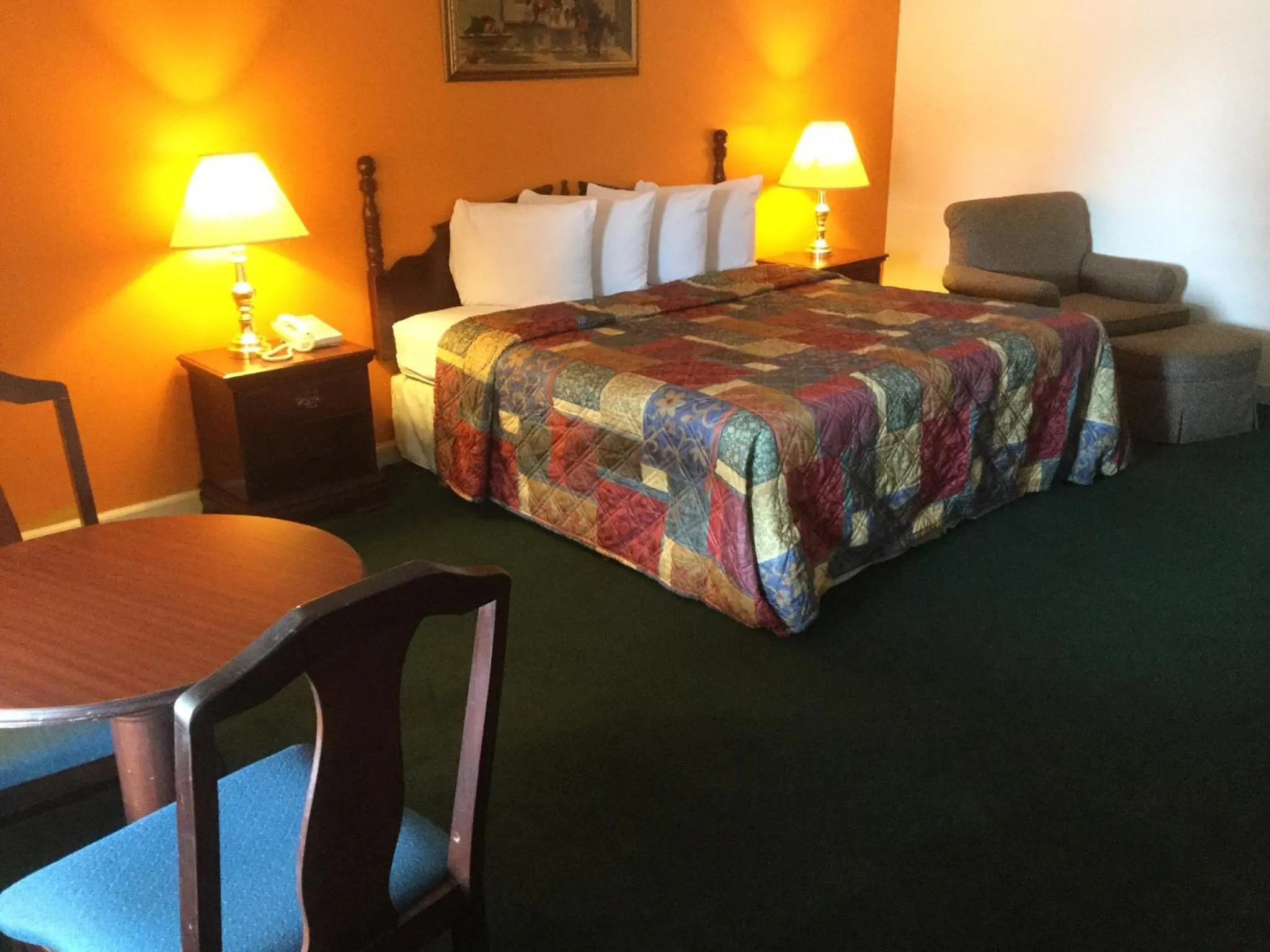 Bed in Budget inn