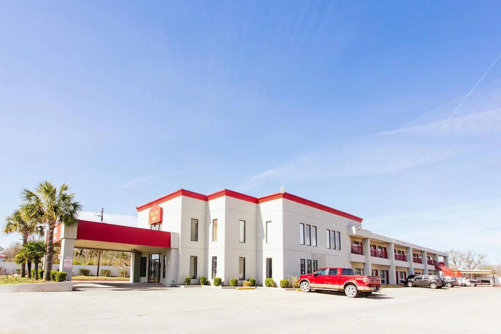 Property building in Econo Lodge Inn & Suites Channelview - Houston East